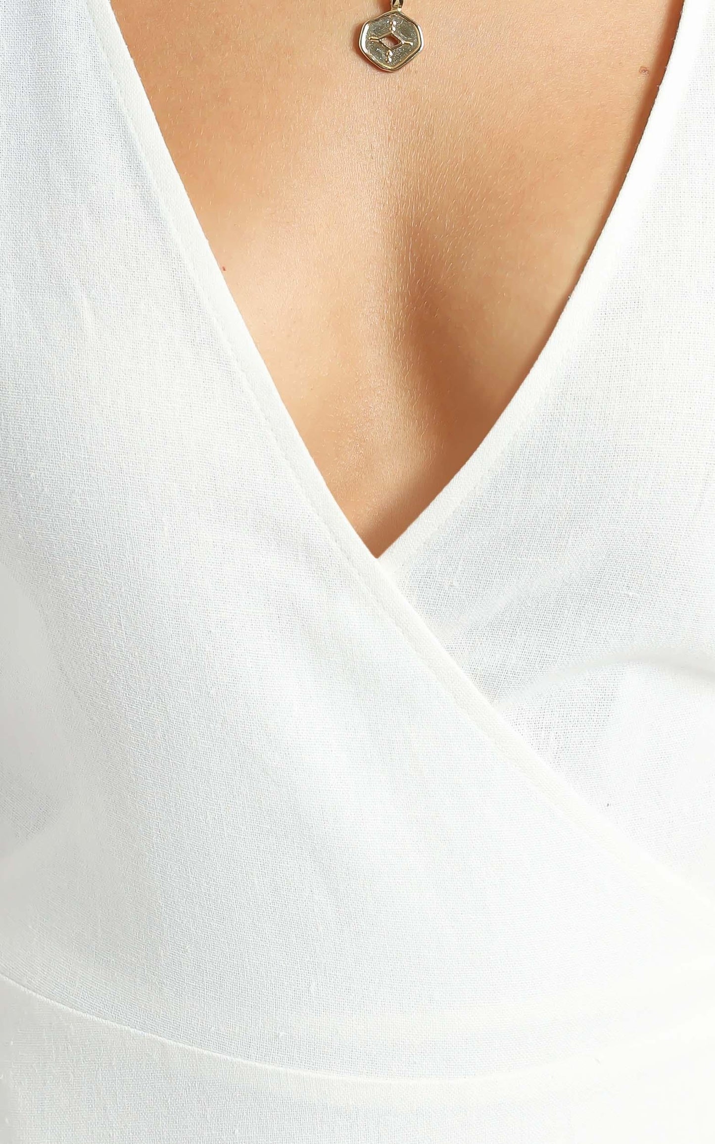 Maddilyn Dress in White