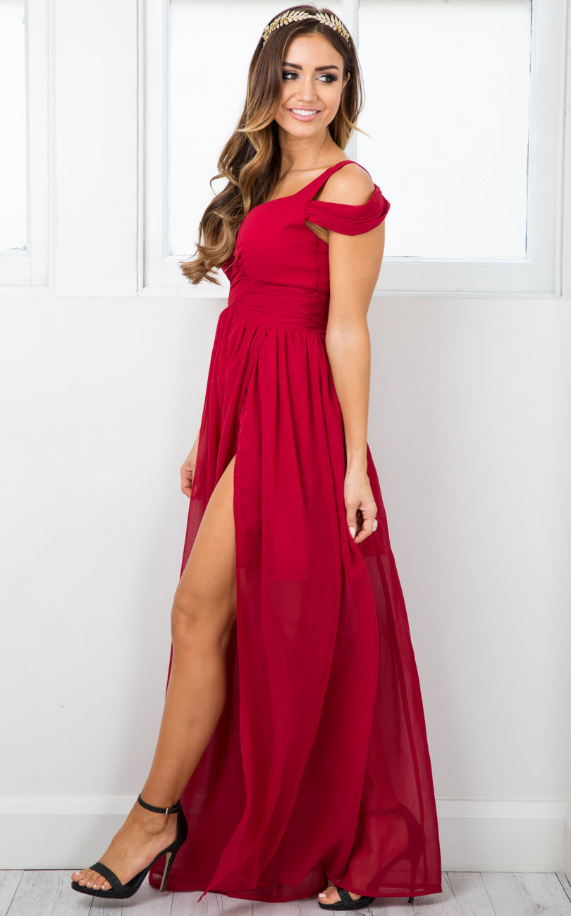 Stand Close Dress In Red