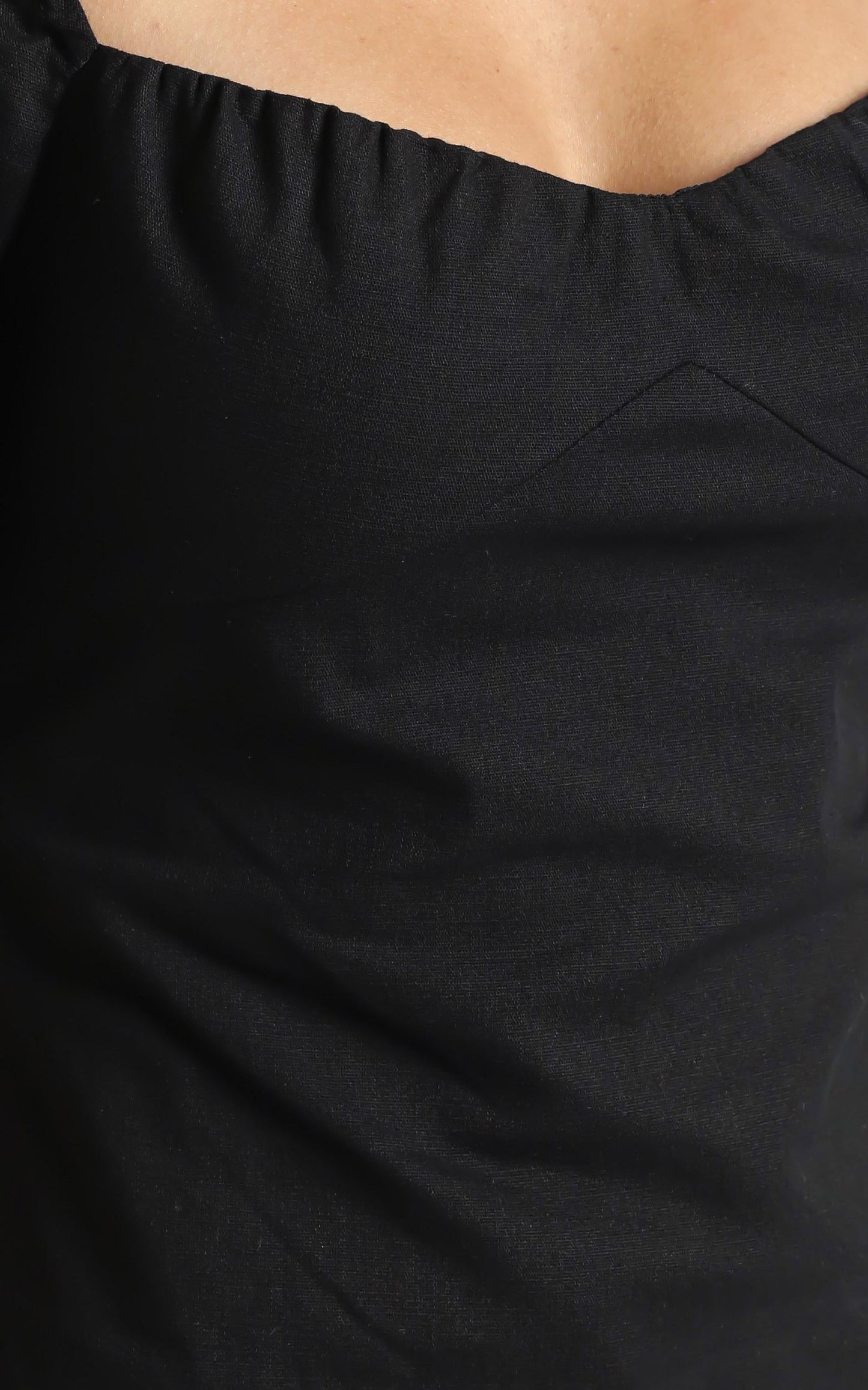 Sneaky Chatter Dress in Black Linen Look