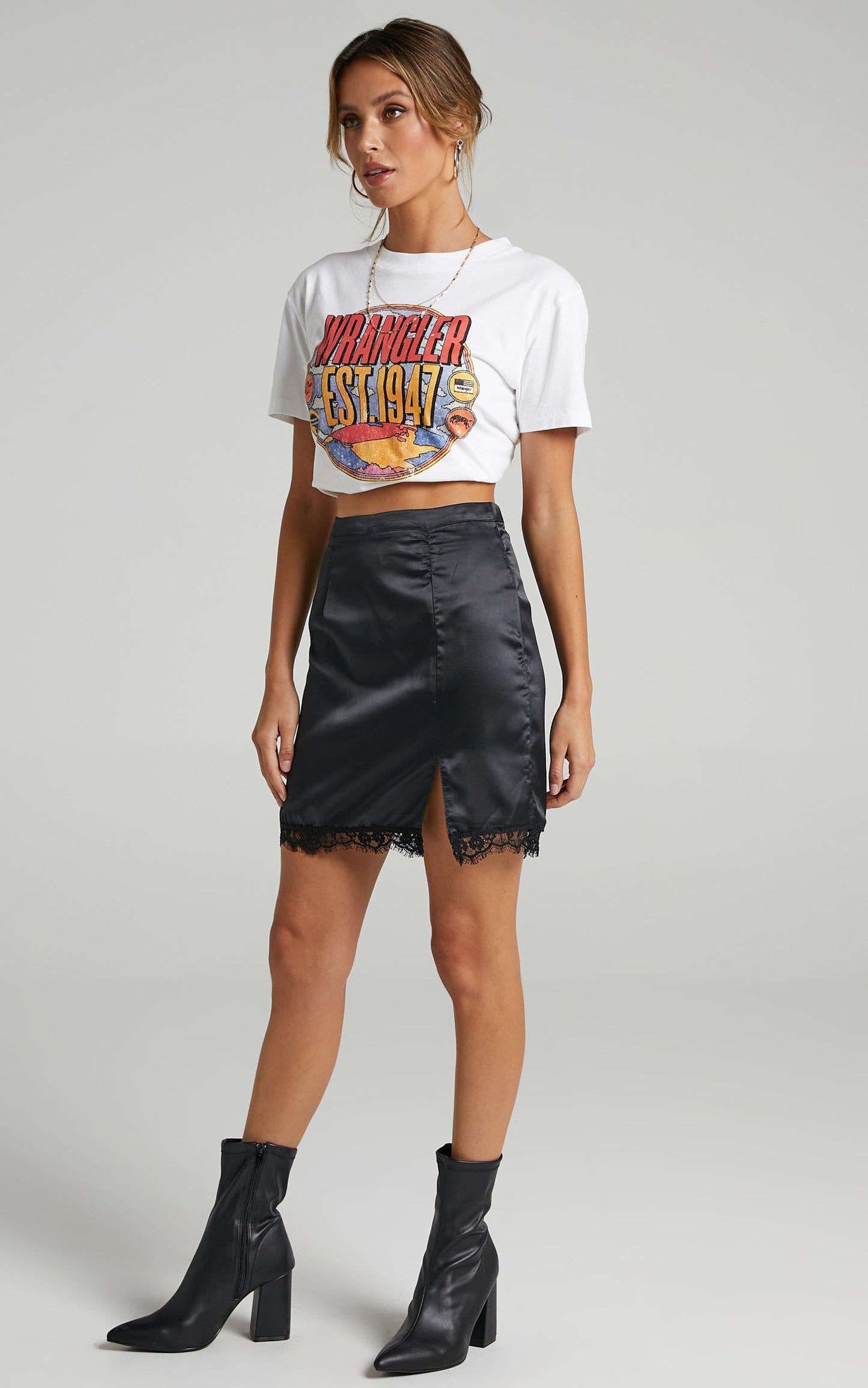 Banba Skirt in Black