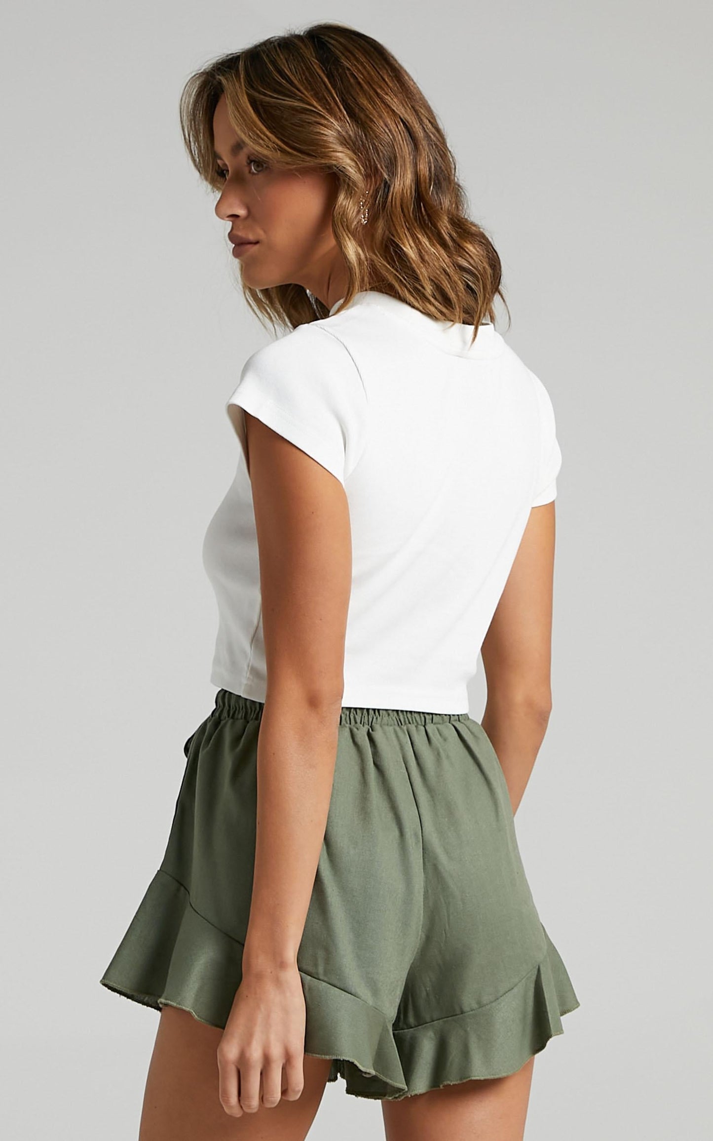 Beach Vibes Shorts in Khaki Linen Look