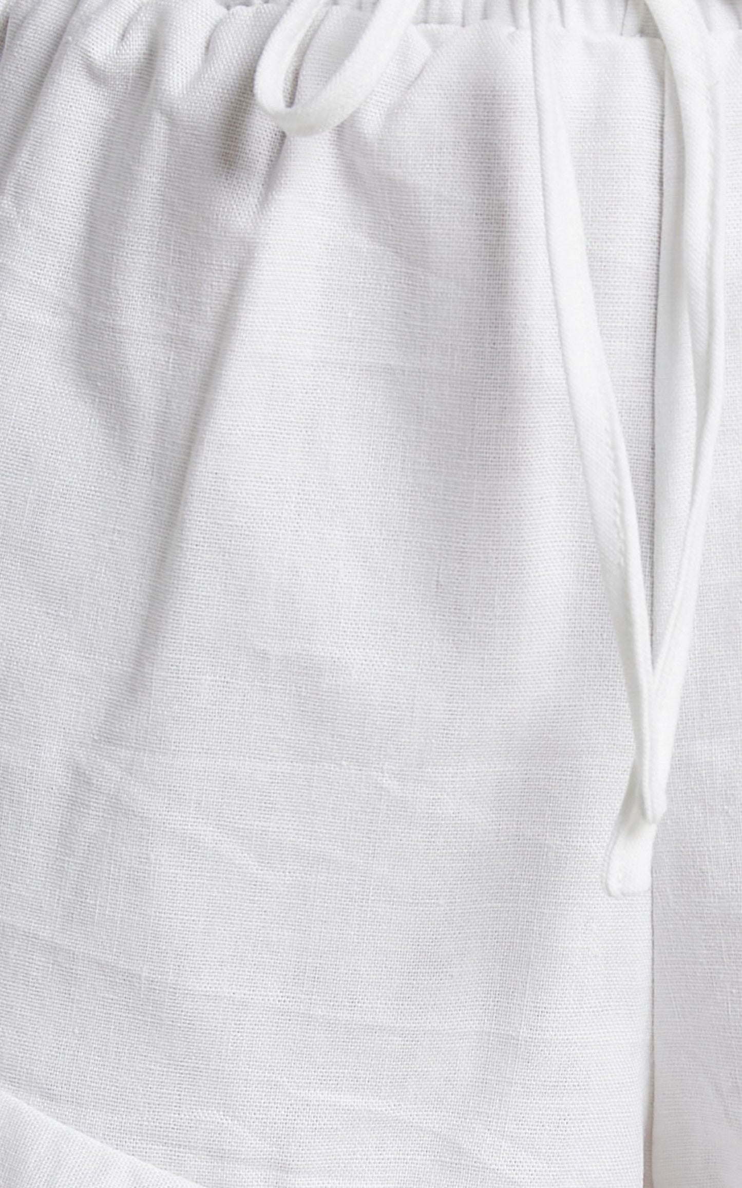 Beach Vibes Shorts in White