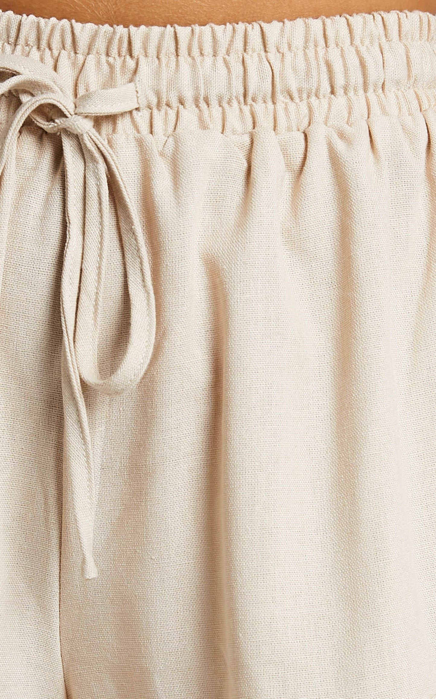 Beach Vibes Shorts in Beige