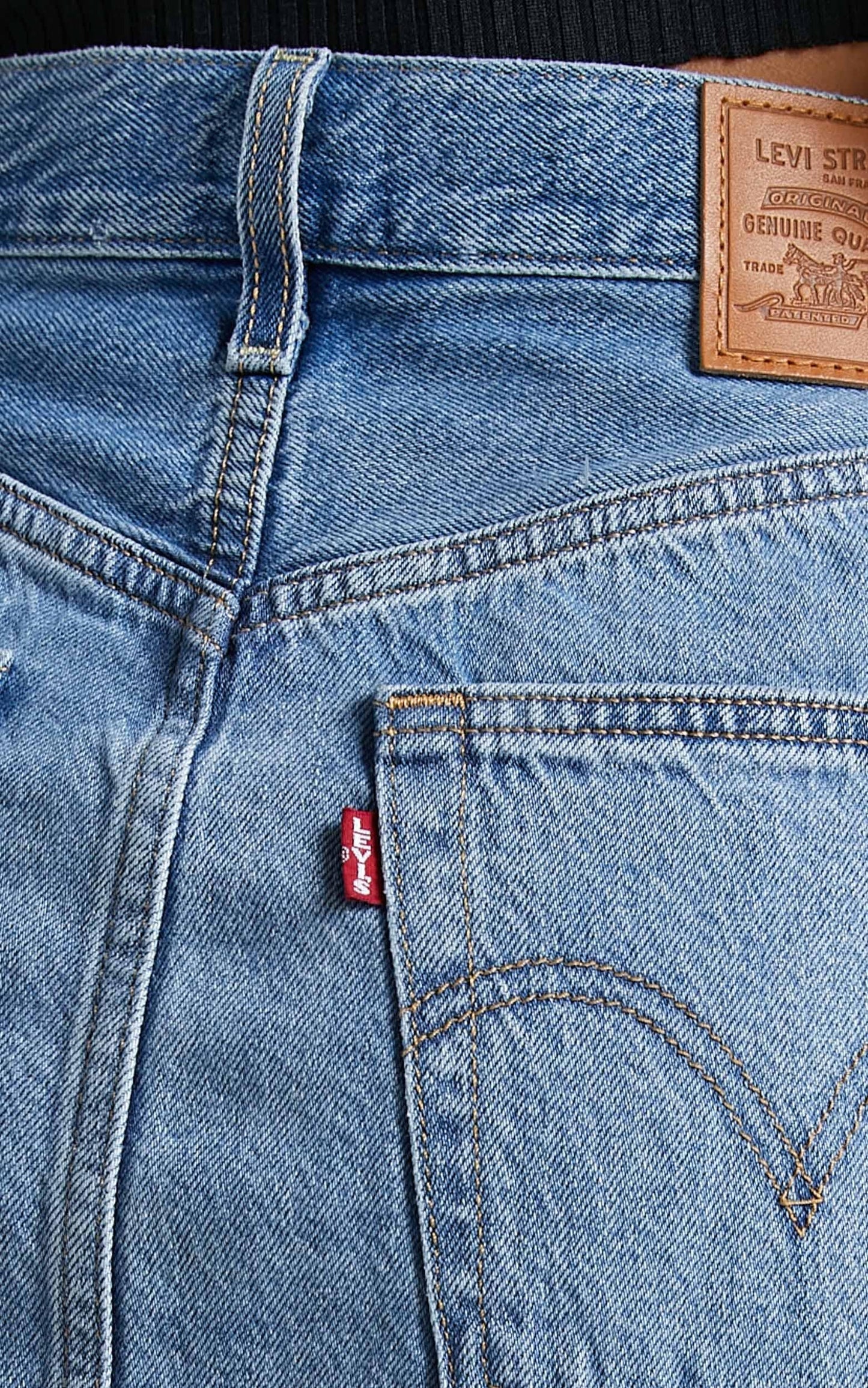 Levis - Ribcage Denim Skirt in Bernal Tide