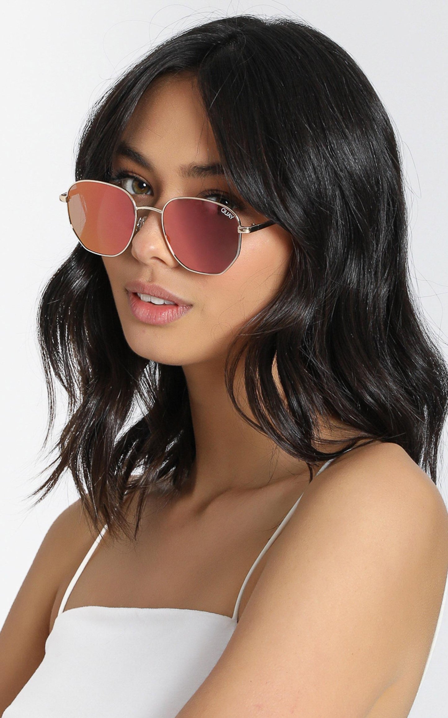 Quay - Big Time Sunglasses in Gold and Pink