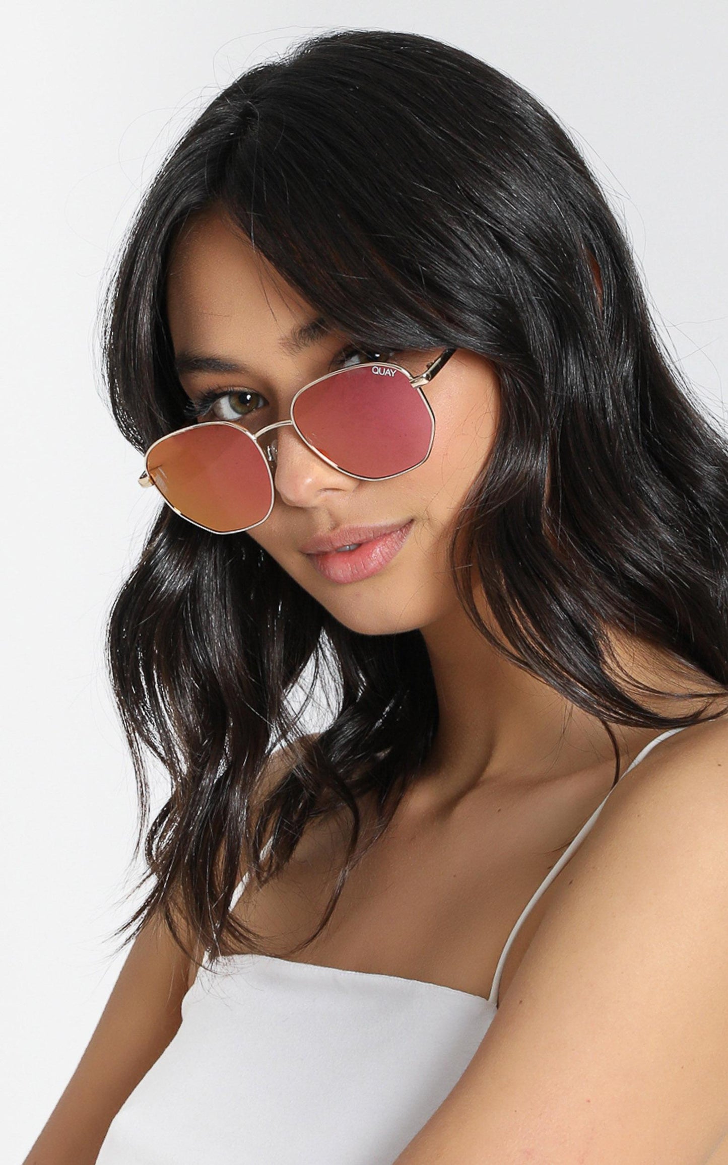 Quay - Big Time Sunglasses in Gold and Pink