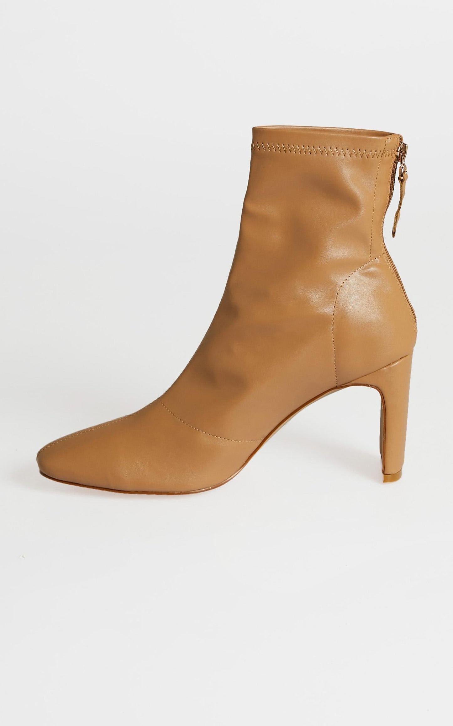 Billini - Griffin Boots in Fawn