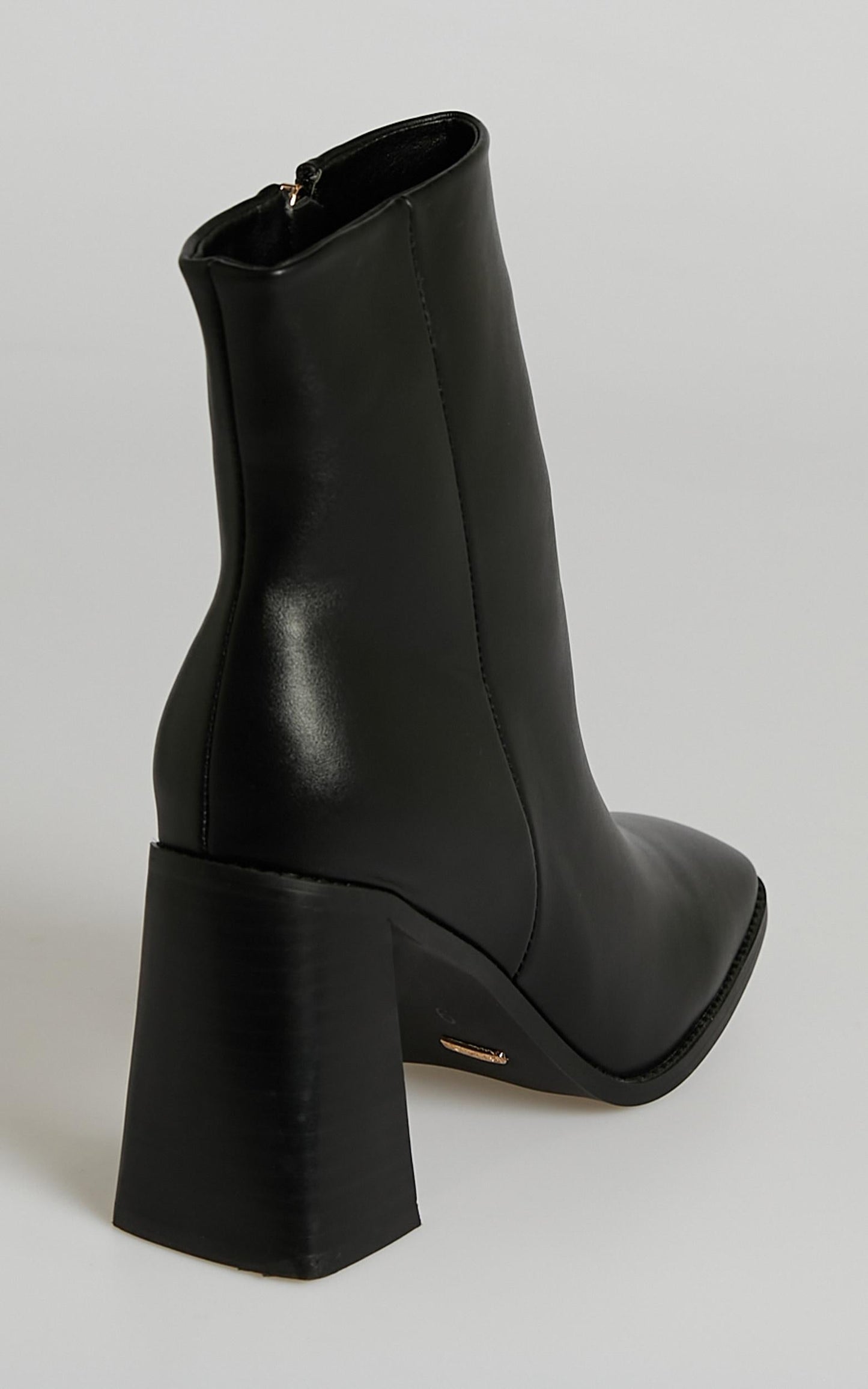 Billini - Scorpio Boots in Black