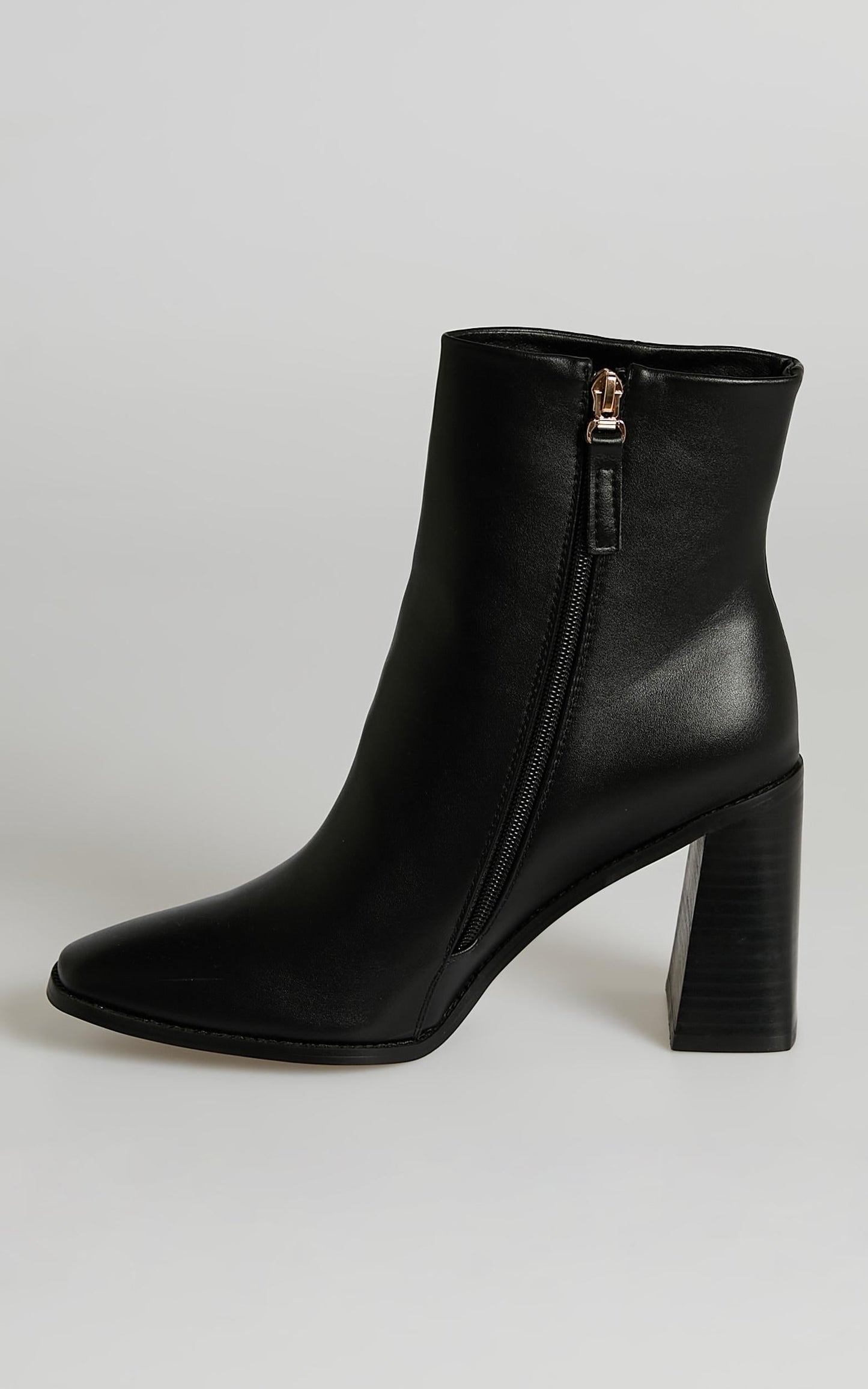 Billini - Scorpio Boots in Black