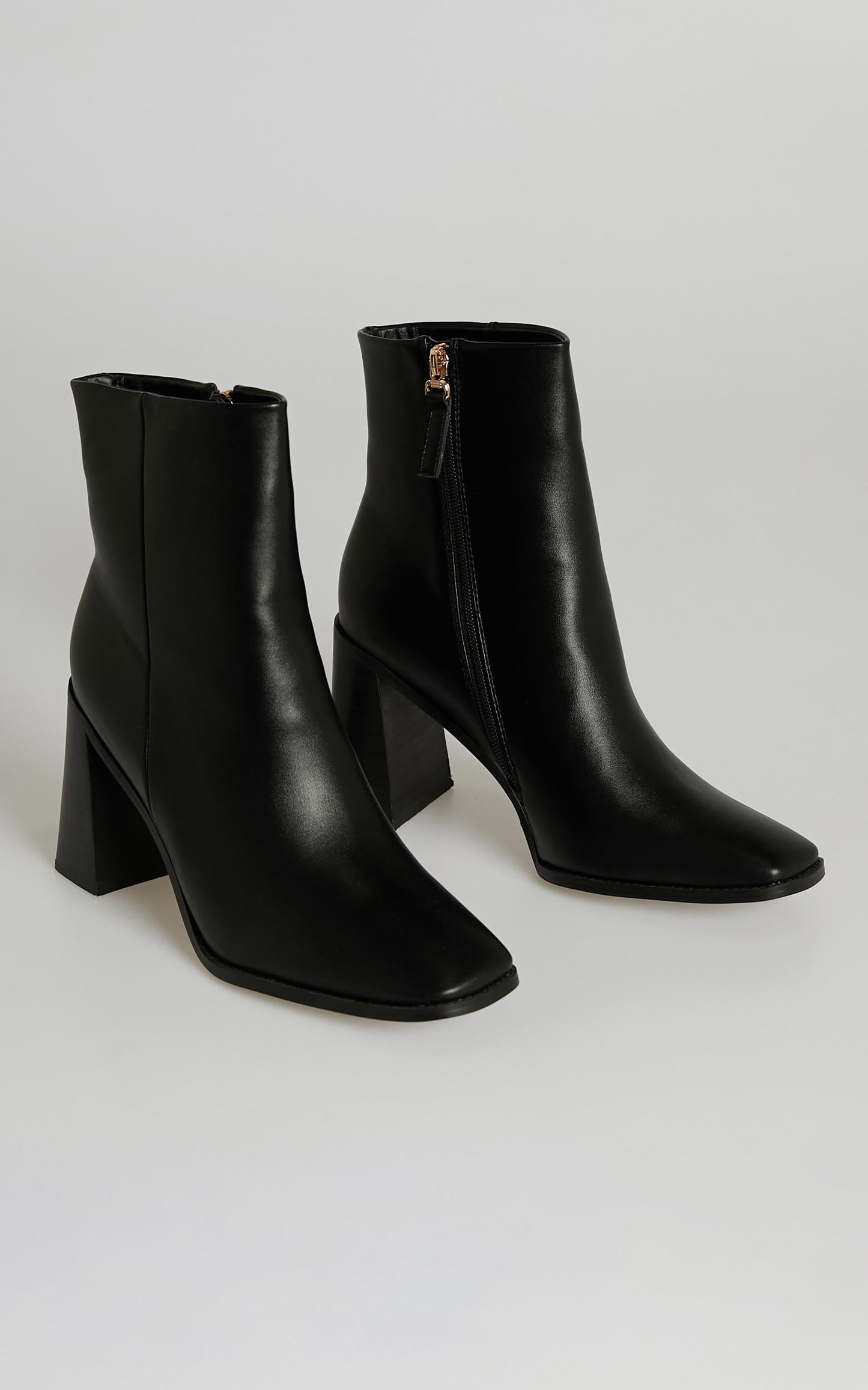 Billini - Scorpio Boots in Black
