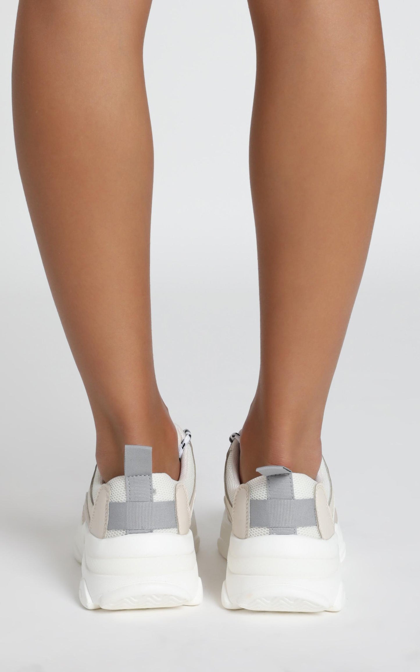 Billini - Stassi Sneakers in Beige
