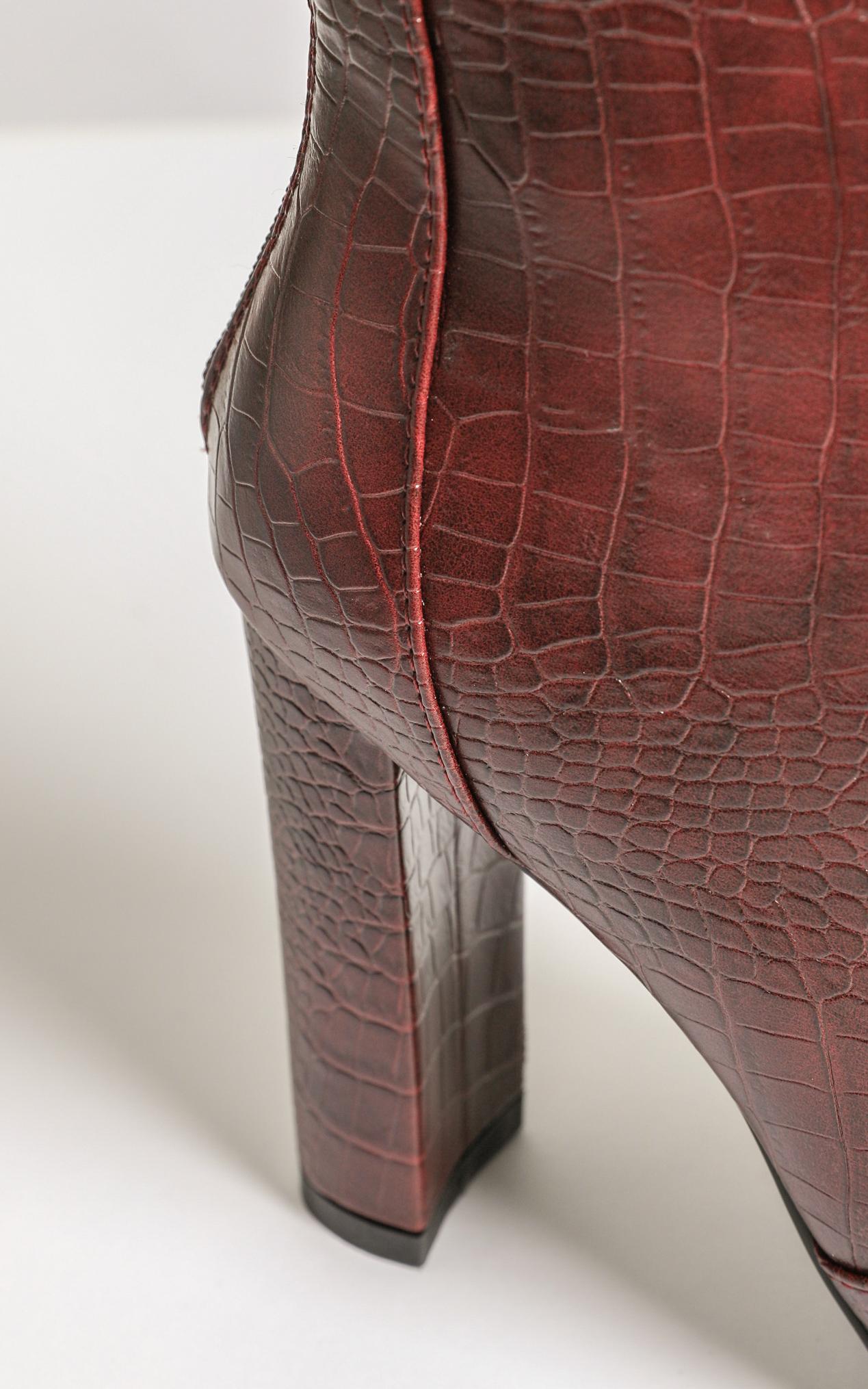 Billini - Kourt Boots In Burgundy Croc