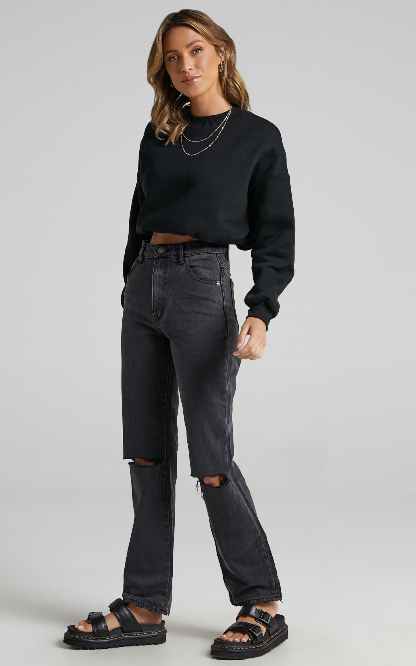 Henri Sweatshirt in Washed Black