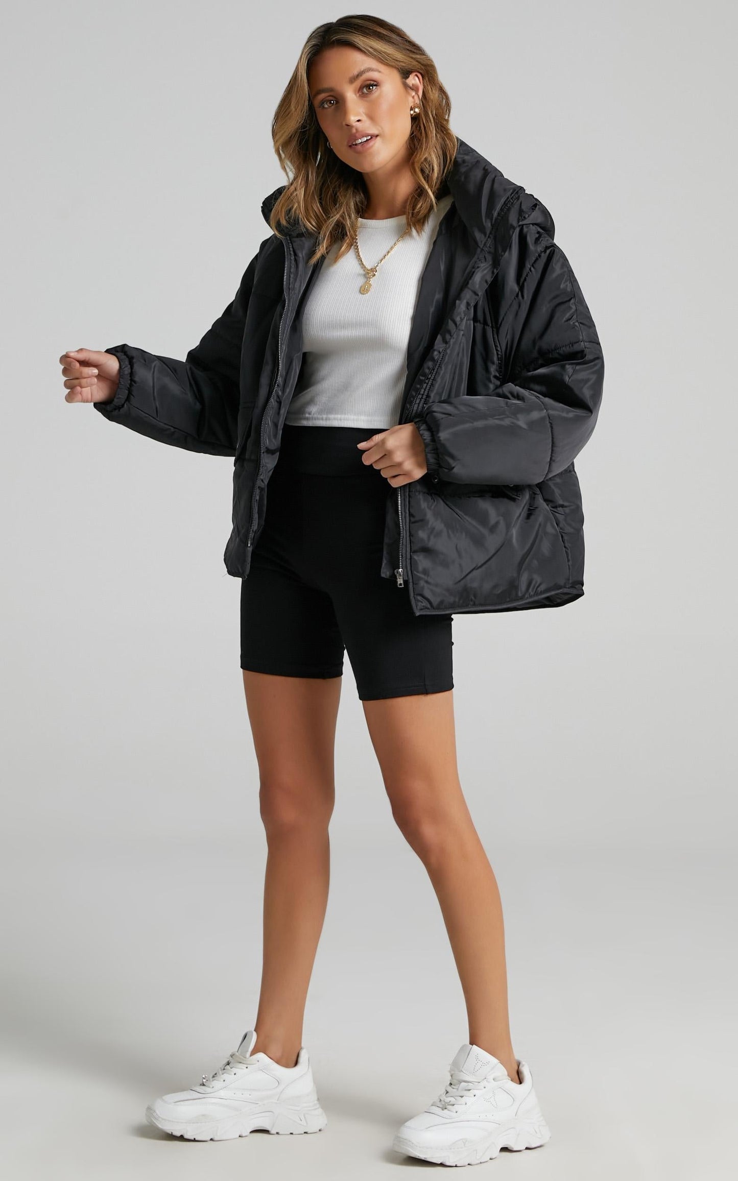 Markle Puffer Jacket in Black