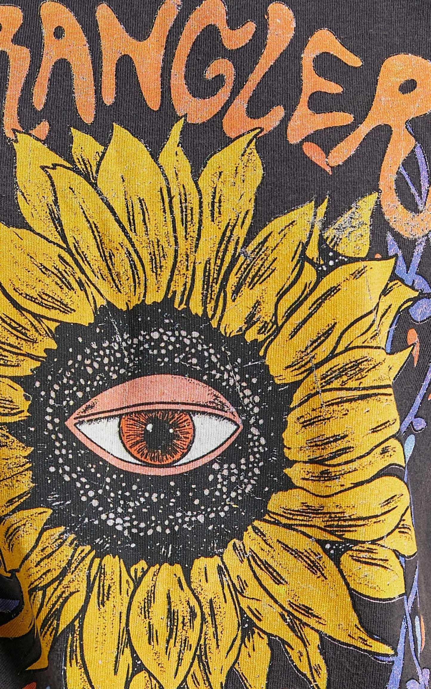 Wrangler - Eye Floral Tee in Worn Black