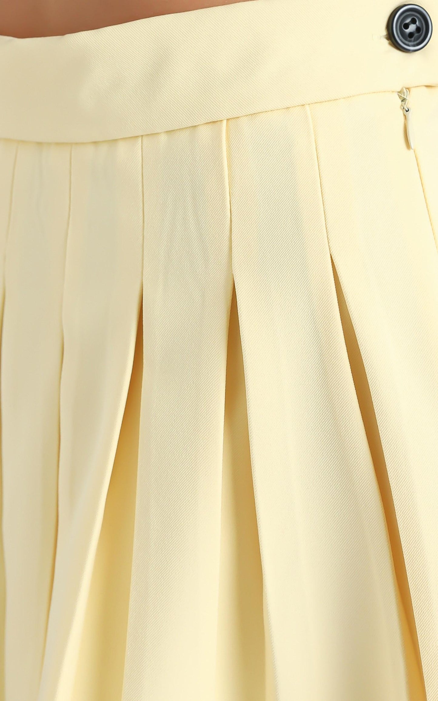 Brea Pleated Skirt in Lemon