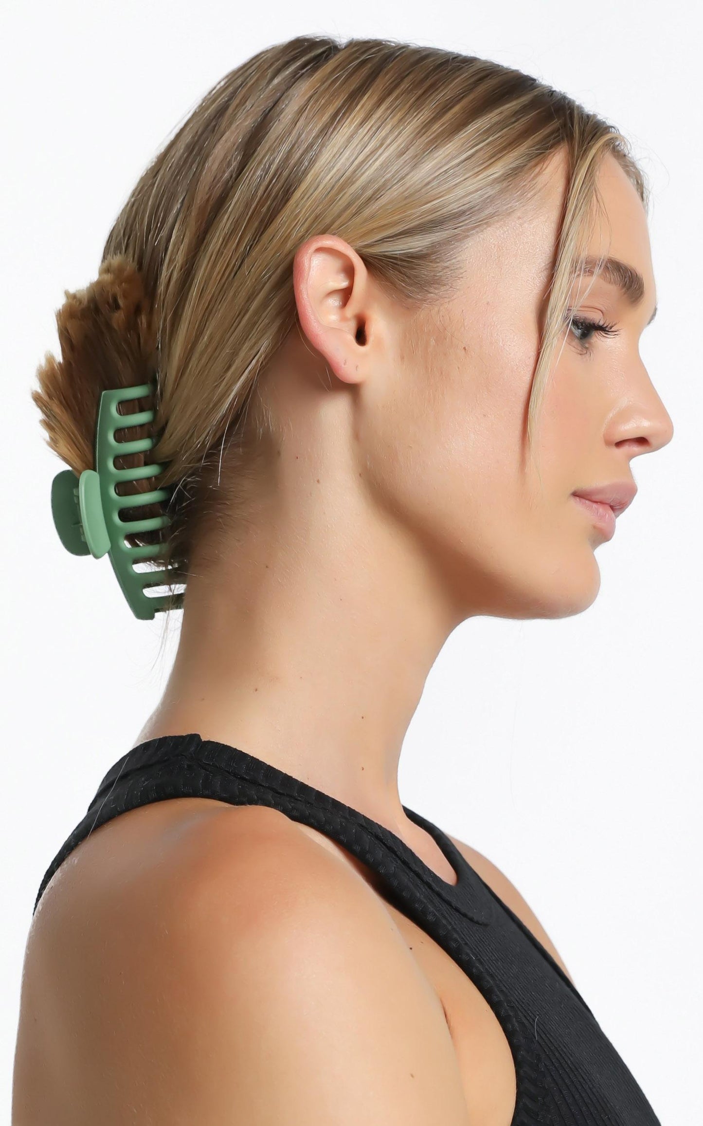 Bring It Back Hair Clip in Green