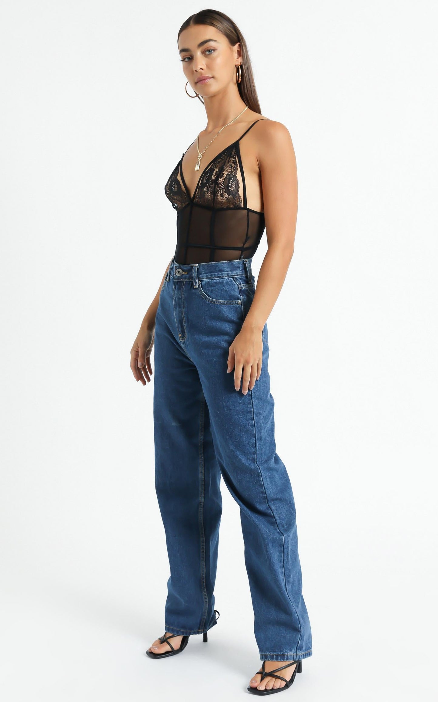 Arielle Straight Leg Jeans in Indigo