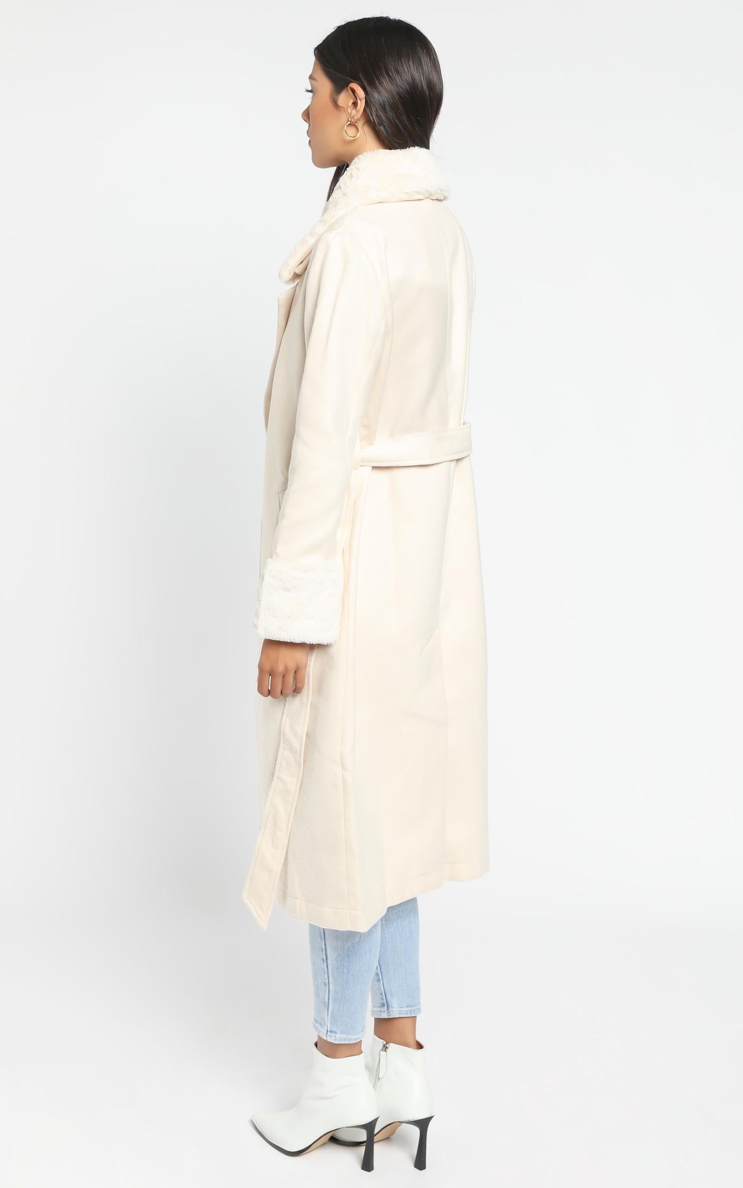 Manhattan Mornings Coat in Cream