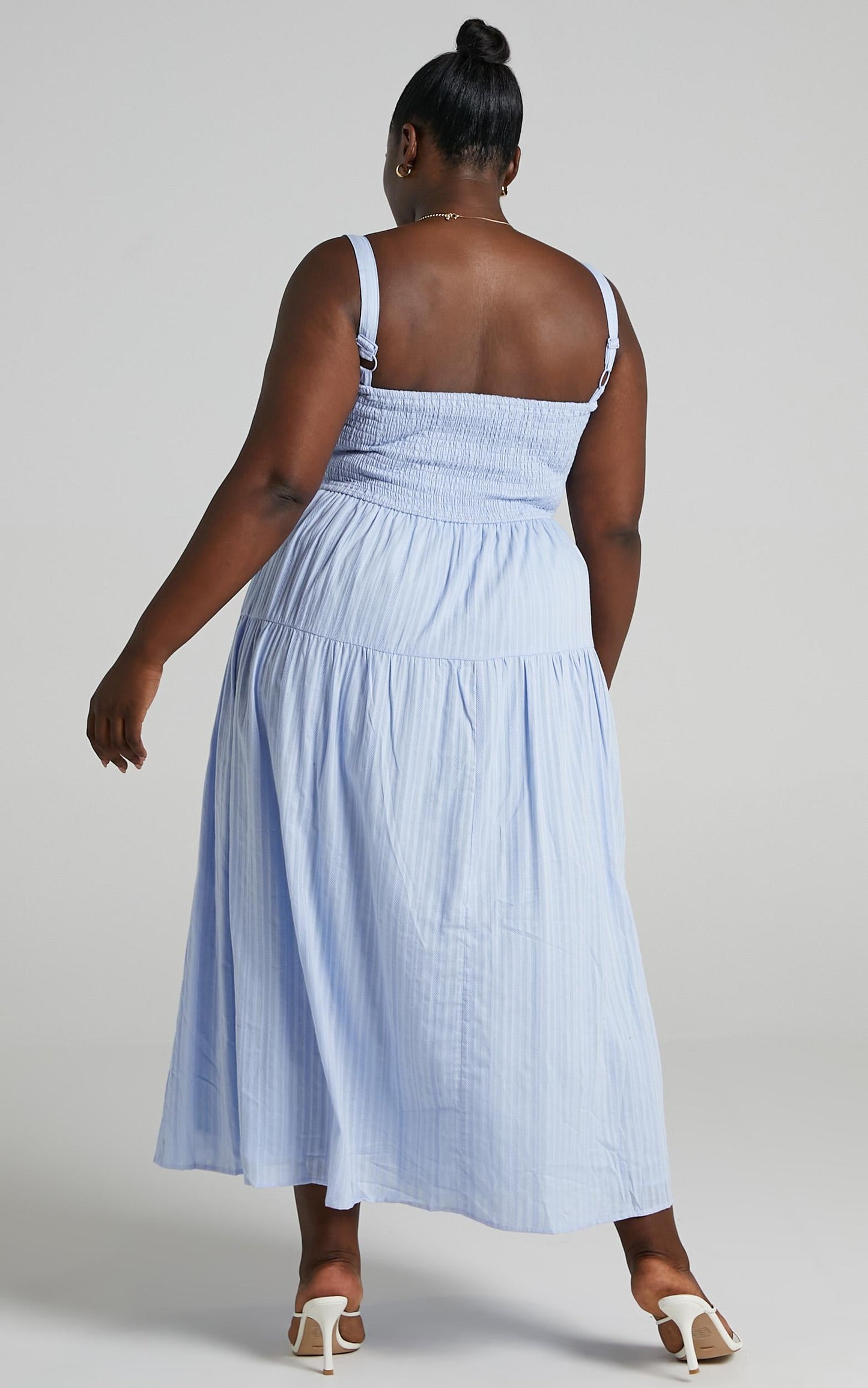 Carie Midi Dress in Blue