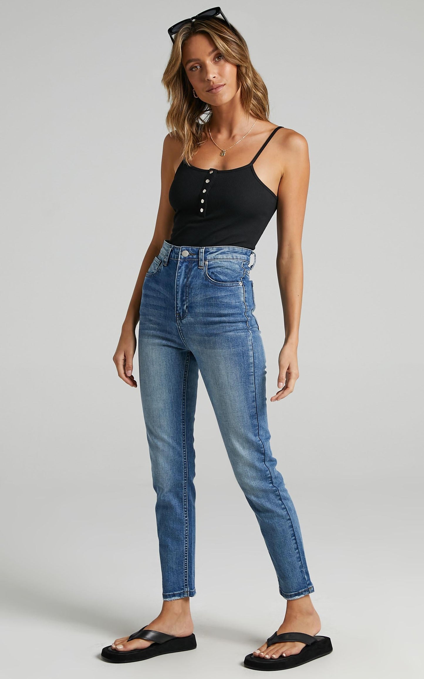 Caitlin Skinny Jeans in Mid Blue Denim