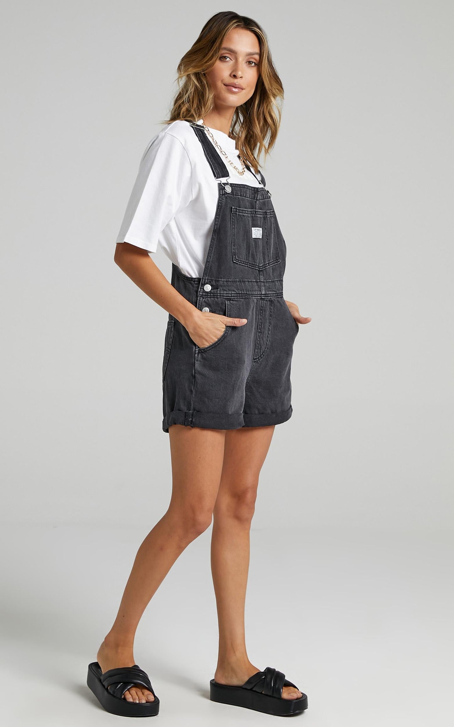 Levi's - Vintage Overall in Loose Cannon
