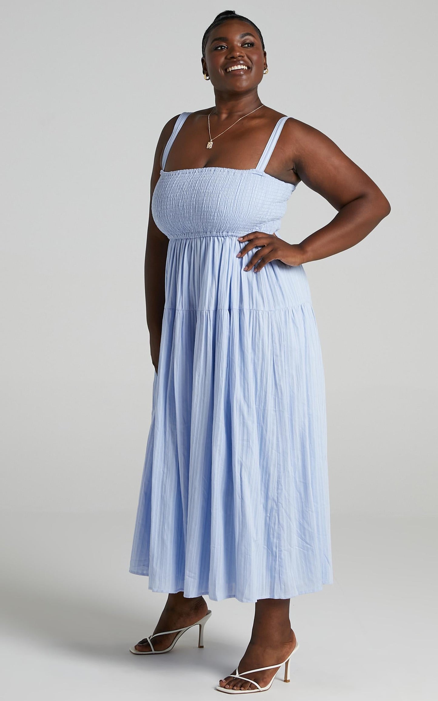 Carie Midi Dress in Blue