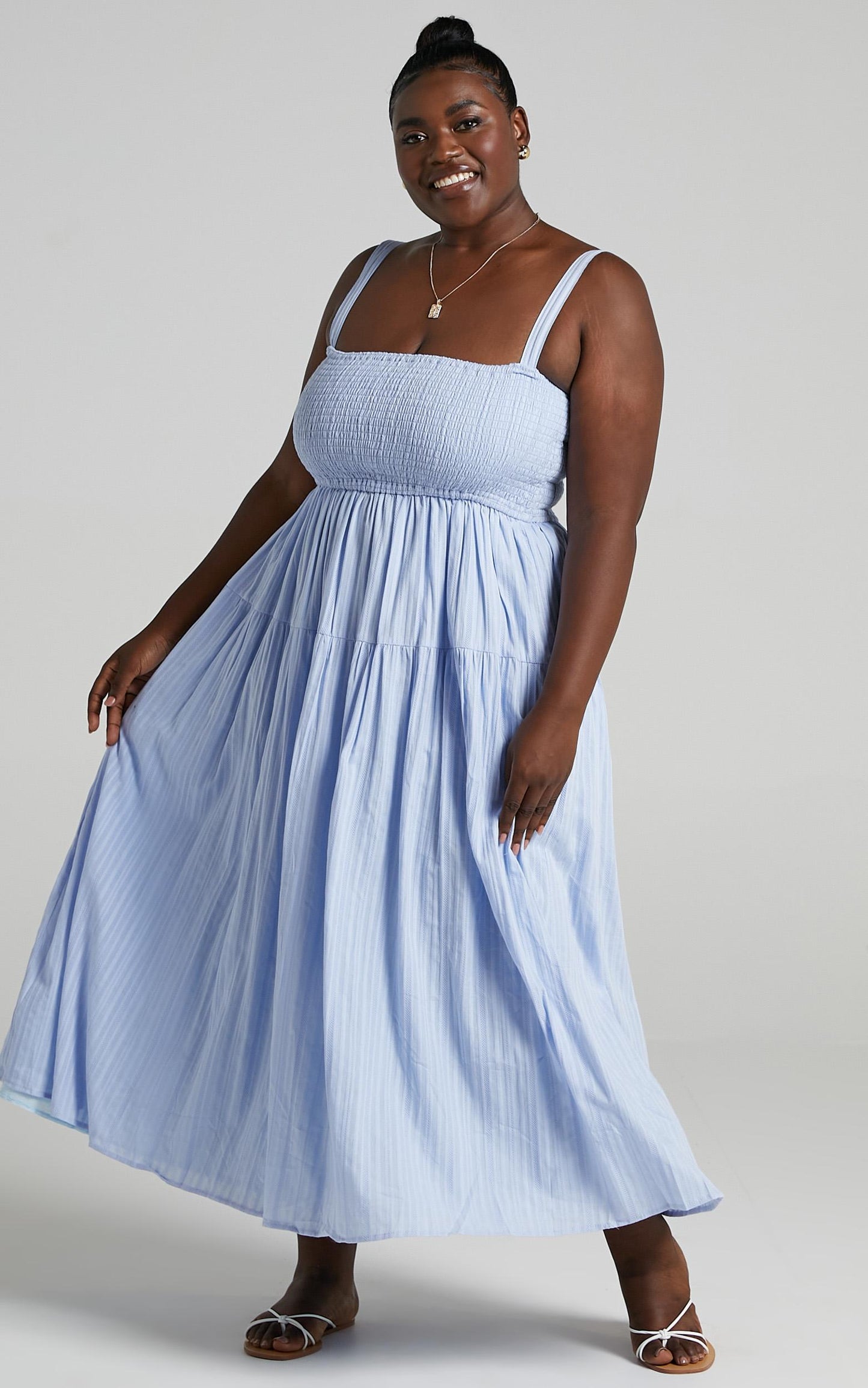 Carie Midi Dress in Blue