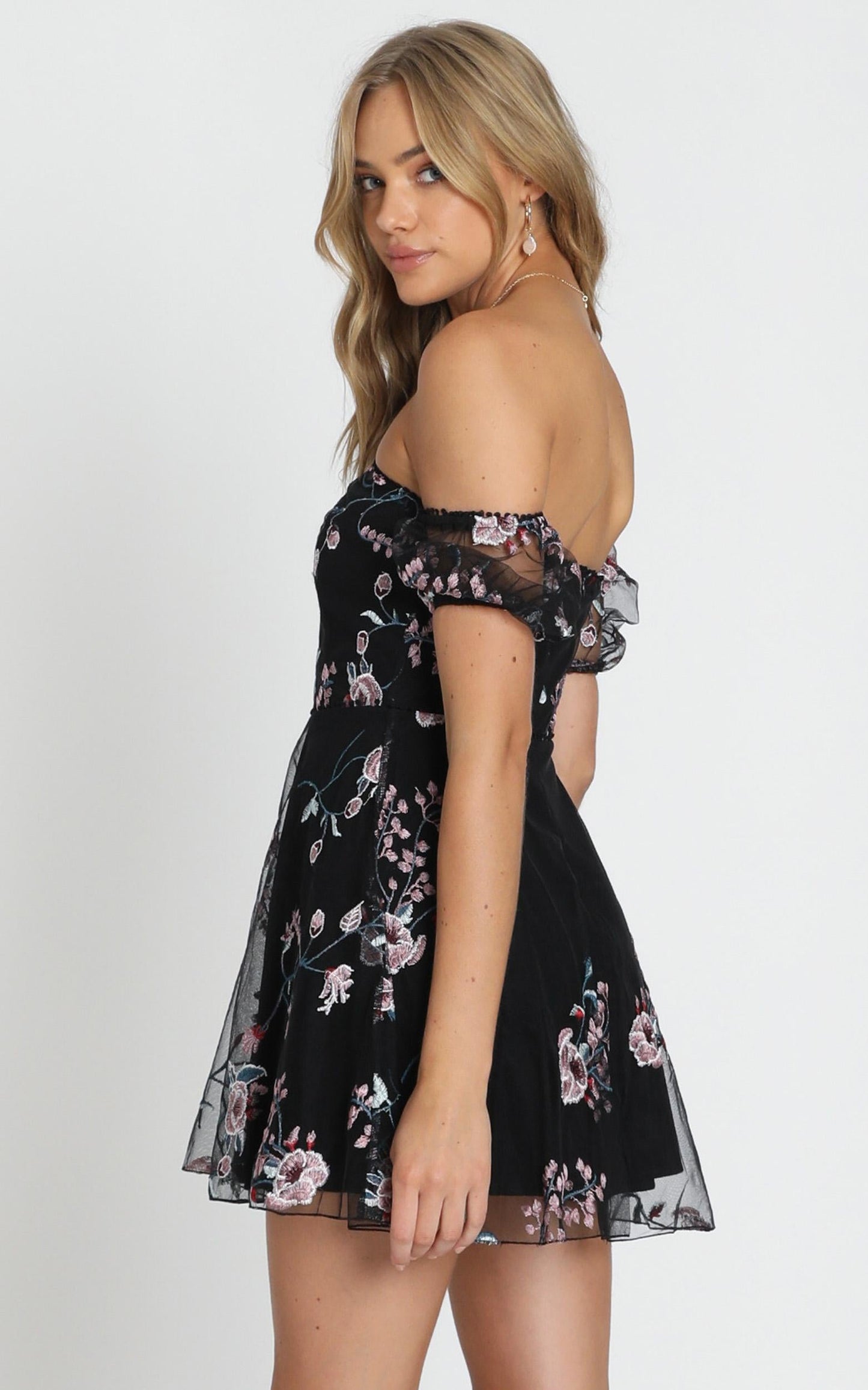 Chic Honey Dress In Black Embroidery