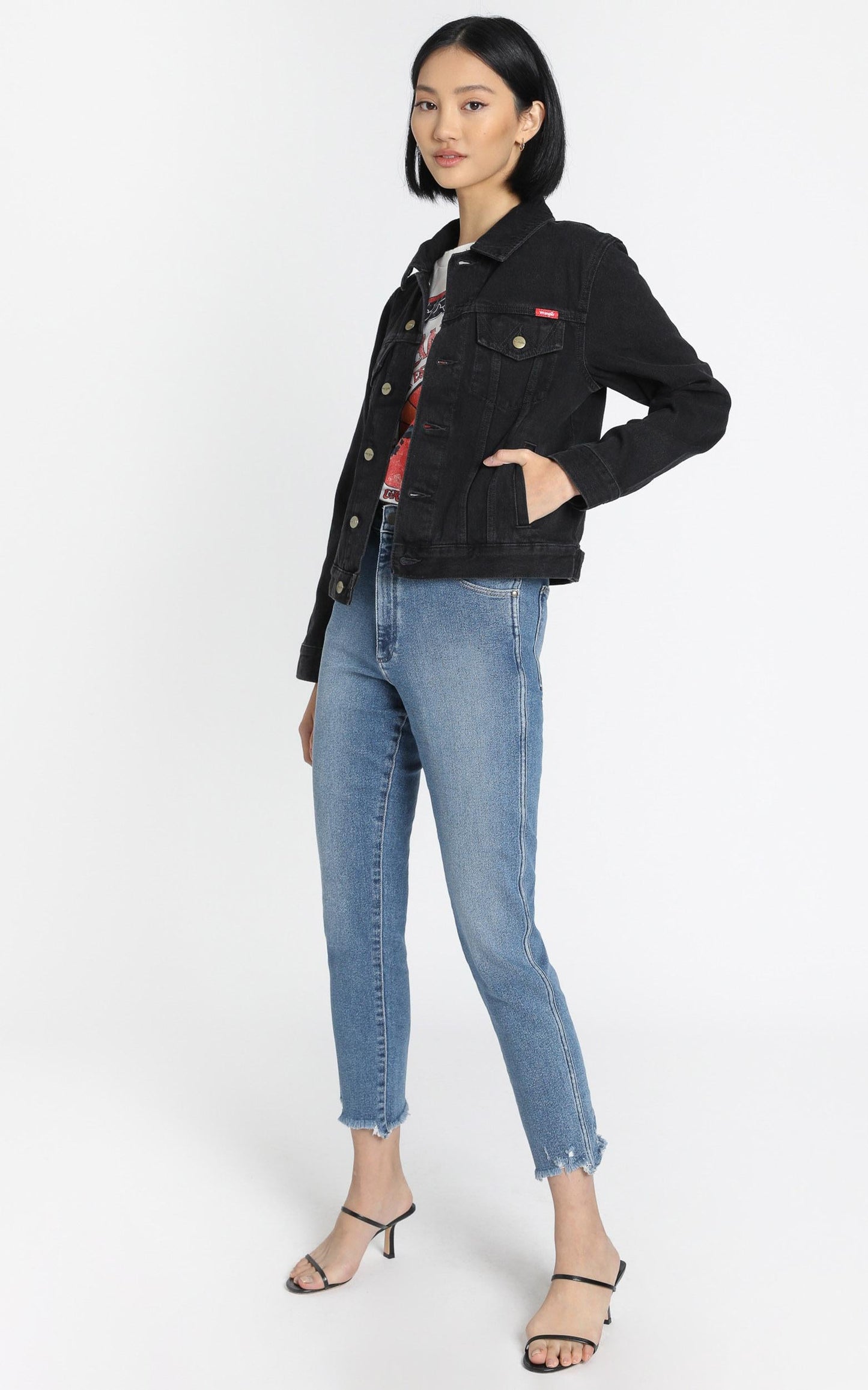Wrangler - Classic Denim Jacket in Starr Stone