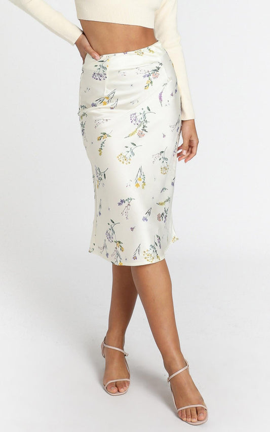 Creating Art Skirt in Botanical Floral