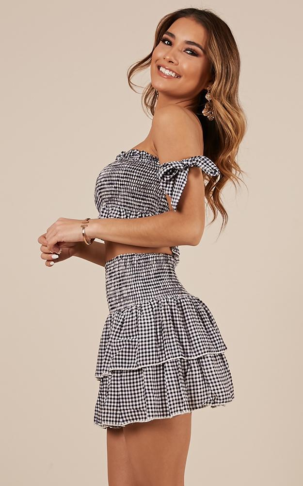 Sightseeing Two Piece Set In Navy Gingham
