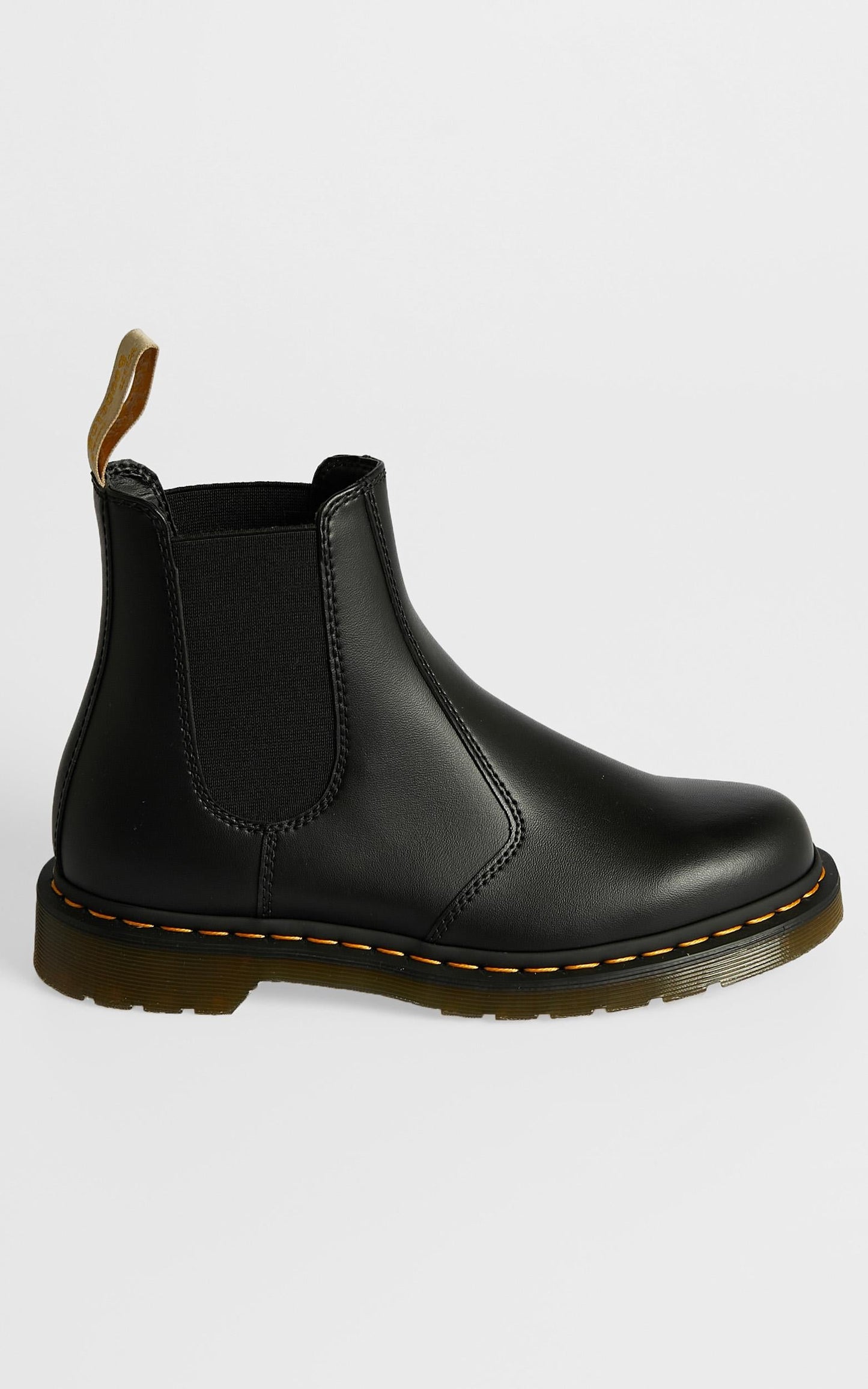 Dr. Martens - Vegan 2976 Chelsea Boot in Black Felix Rub Off