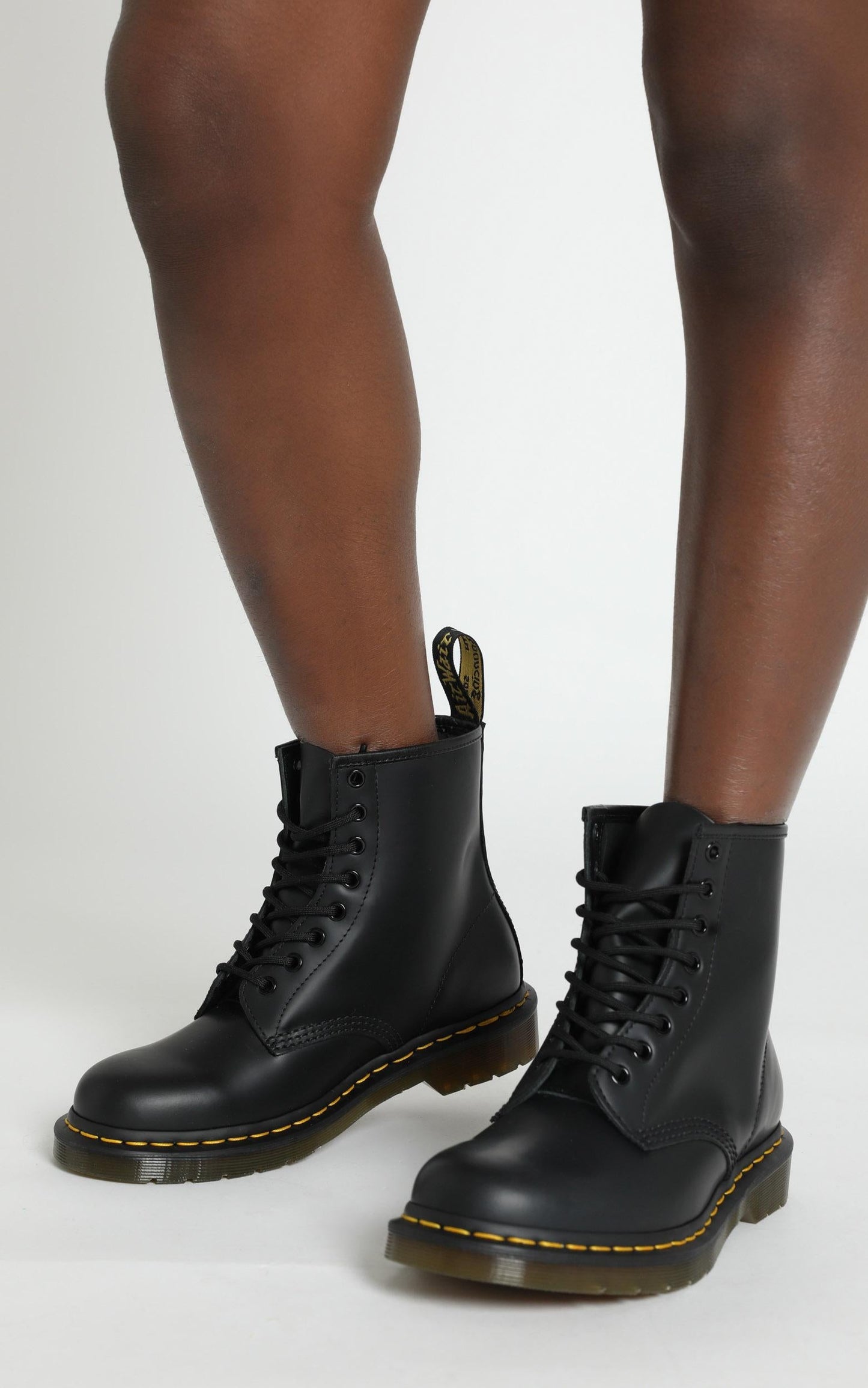 Dr. Martens - 1460 8 Eye Boot in Black Smooth