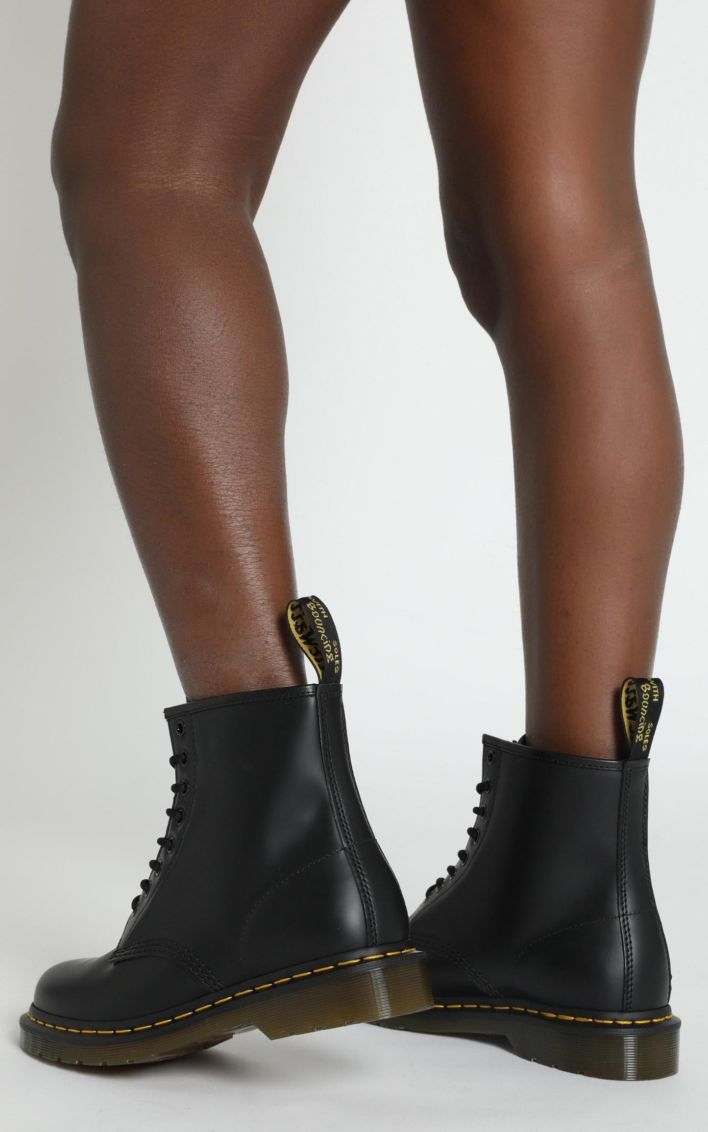 Dr. Martens - 1460 8 Eye Boot in Black Smooth