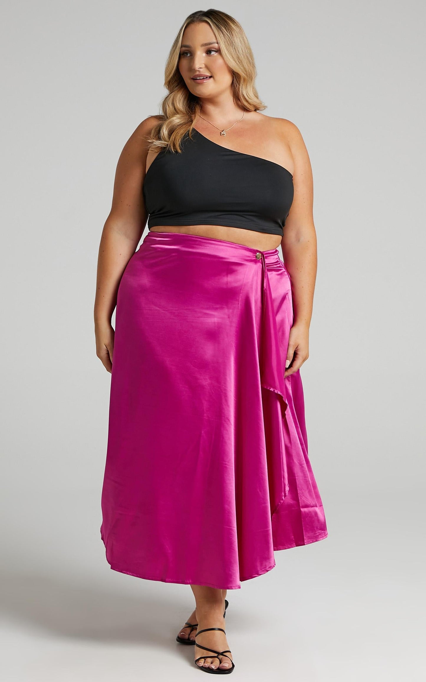 Eowyn Skirt in Pink Satin
