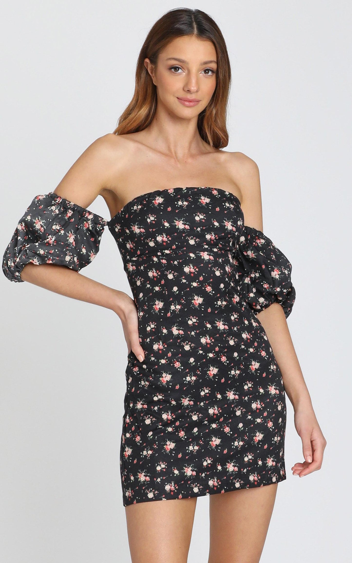 Everybody But You Dress in Black Floral