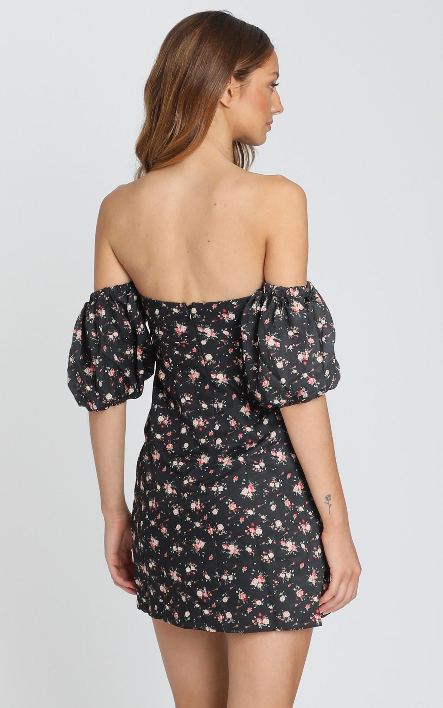Everybody But You Dress in Black Floral