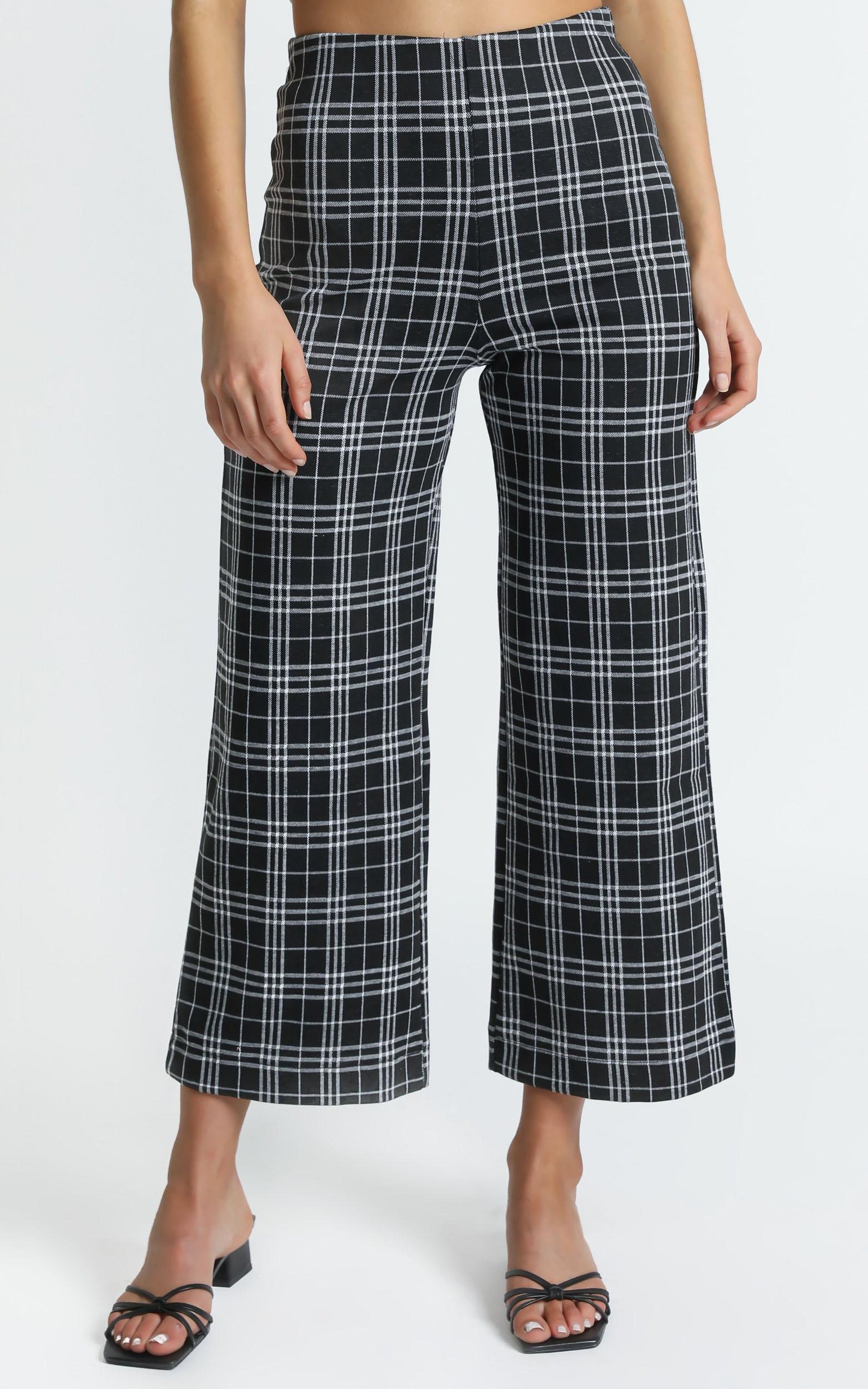 Evonna Pants in Black Check