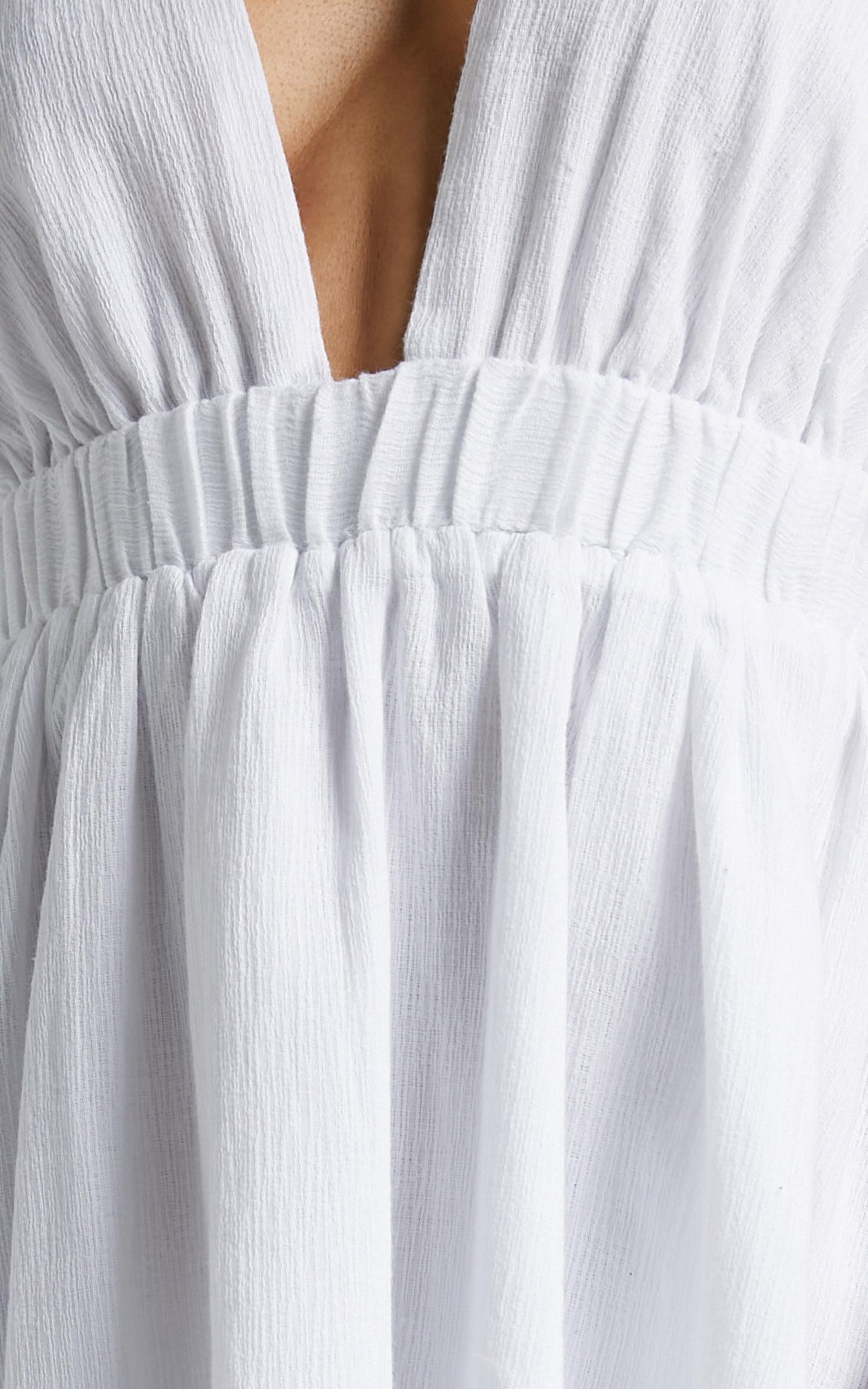 Palatua Dress in White