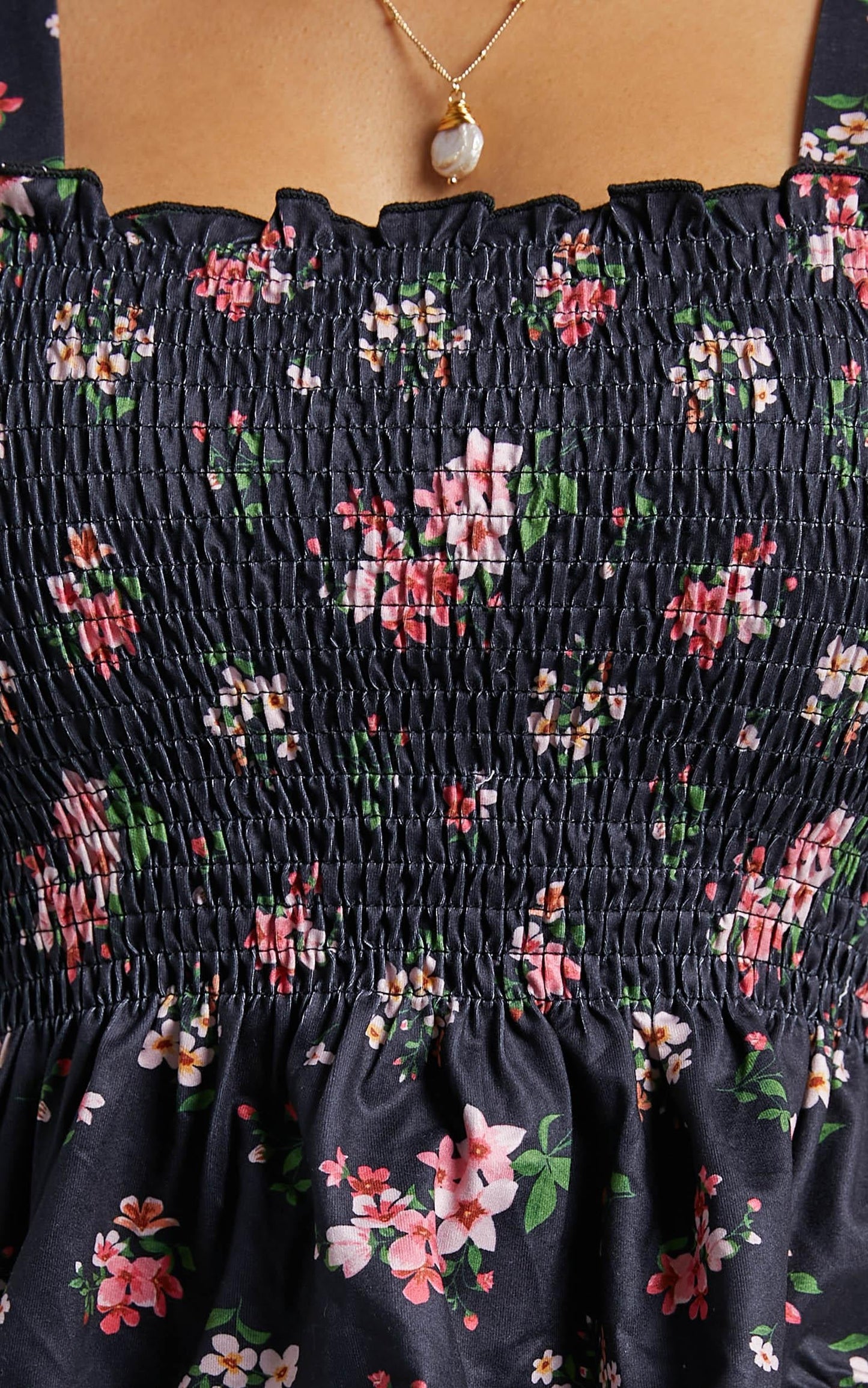 Pudicitia Top in Black Floral