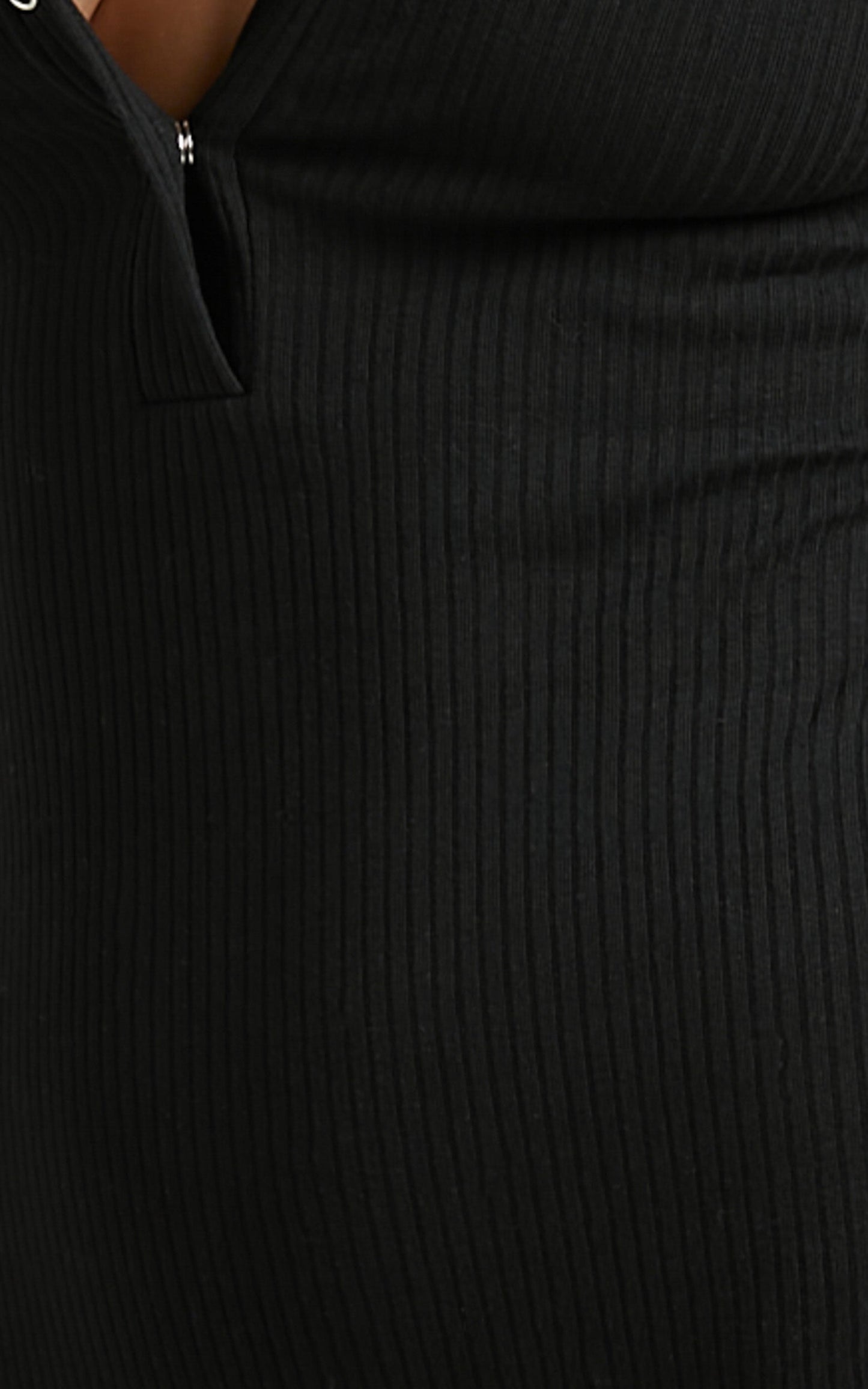 Orla Bodysuit - Short Sleeve V Neck Bodysuit in Black