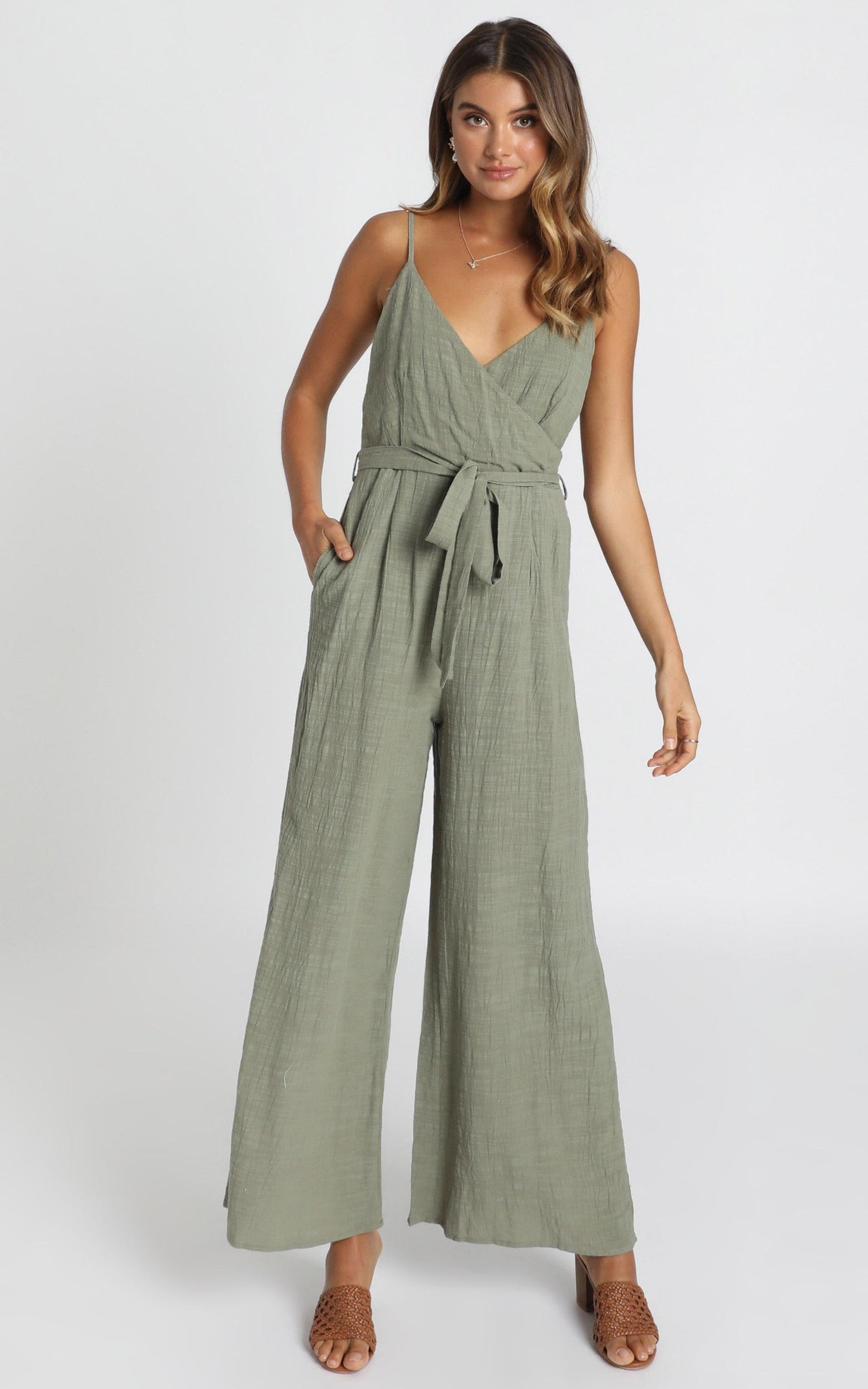 Farah Jumpsuit in Khaki Linen Look