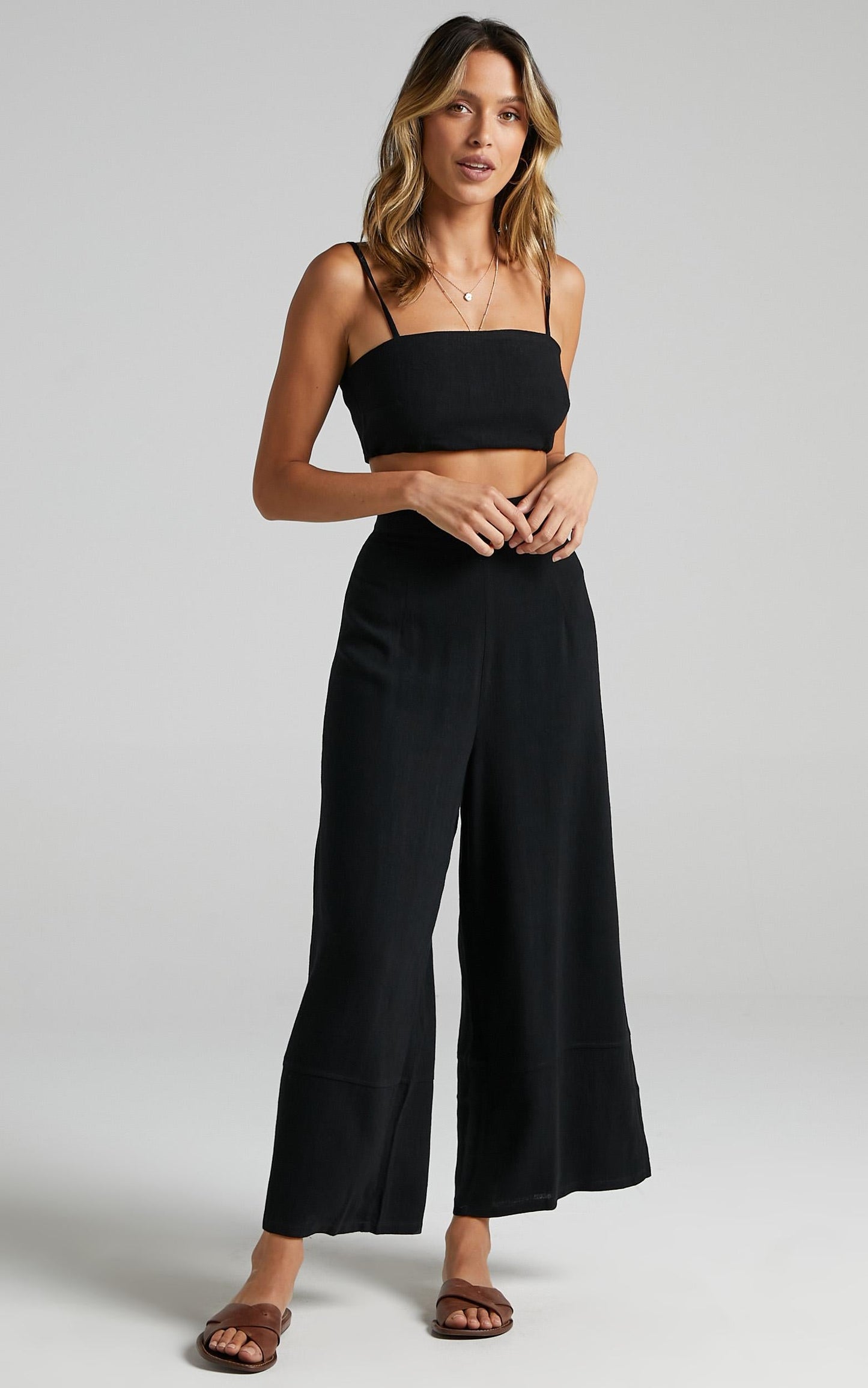 Gala Two Piece Set in Black Linen Look