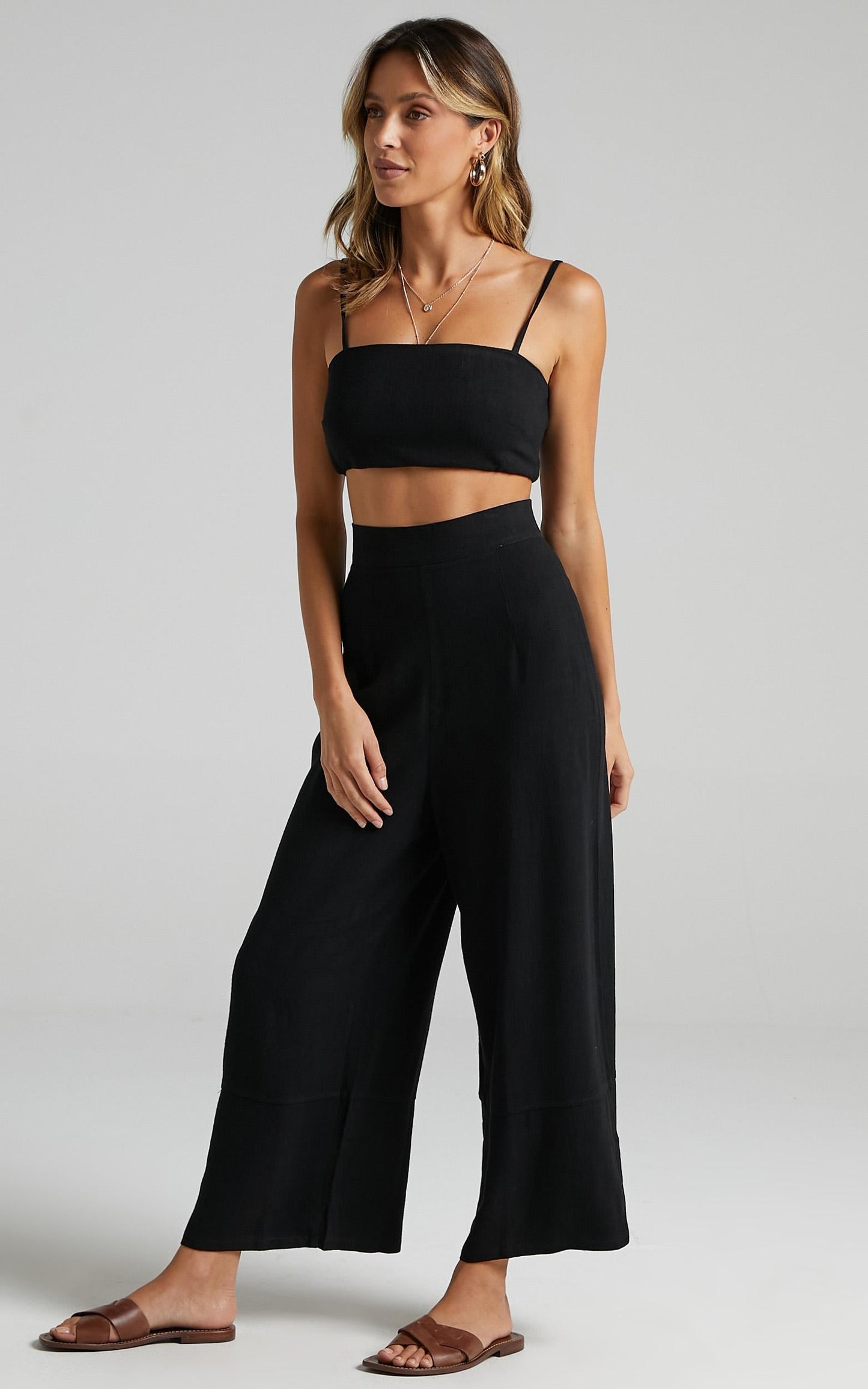 Gala Two Piece Set in Black Linen Look