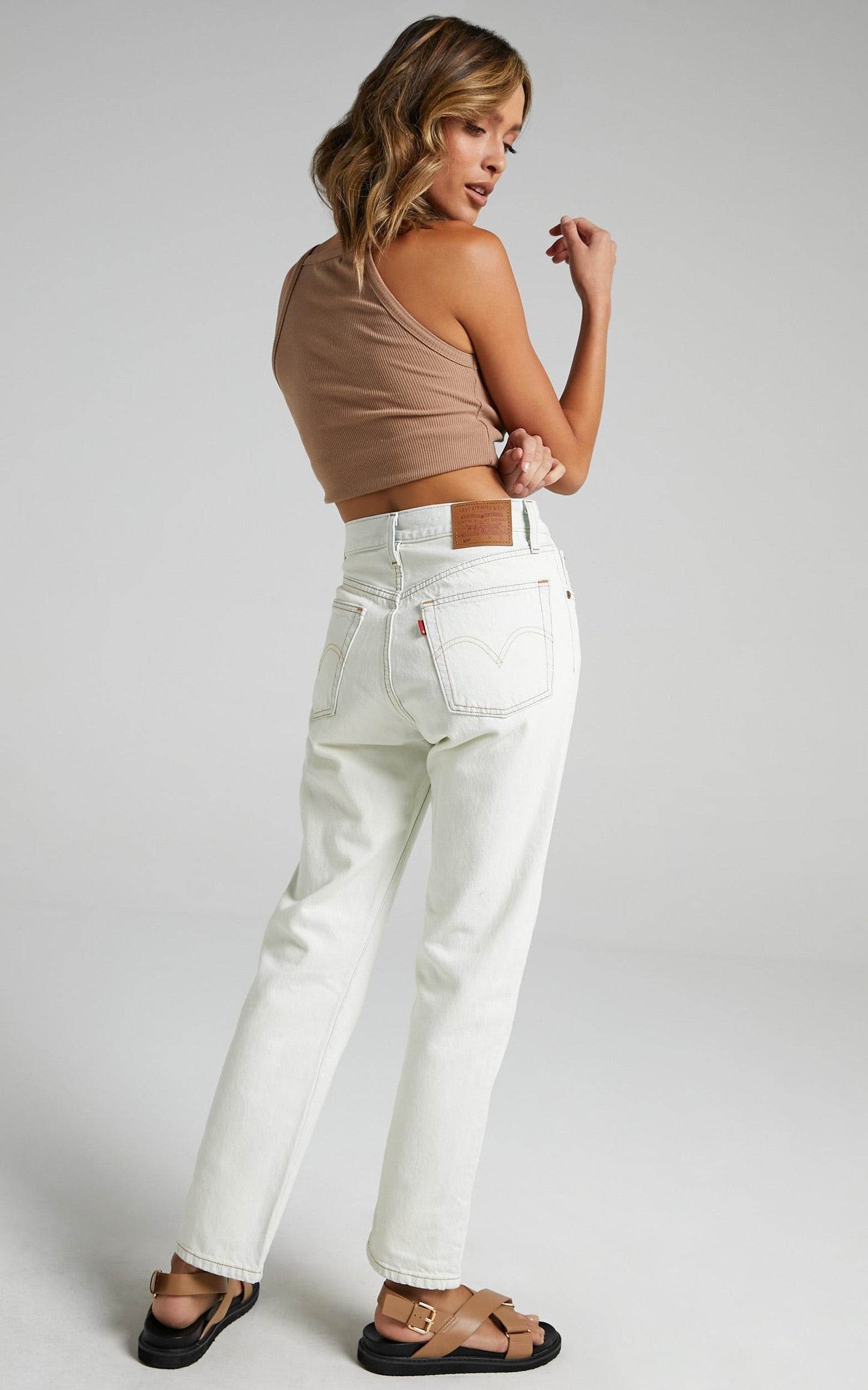 Levi's - 501 Crop Jean in Glacier Bay