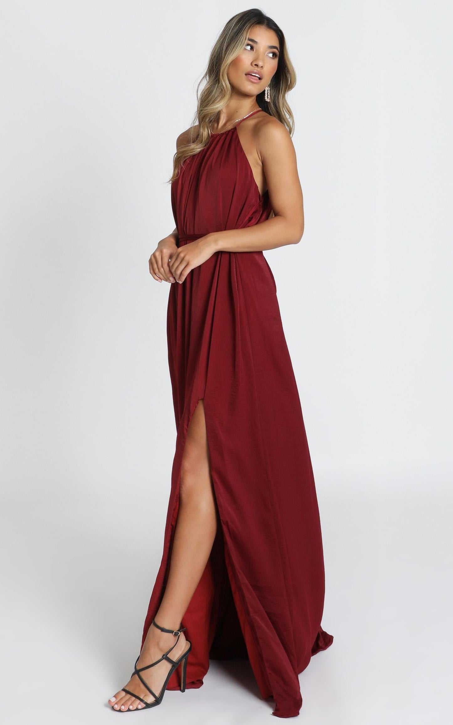 Graceful Dancer Dress In Wine