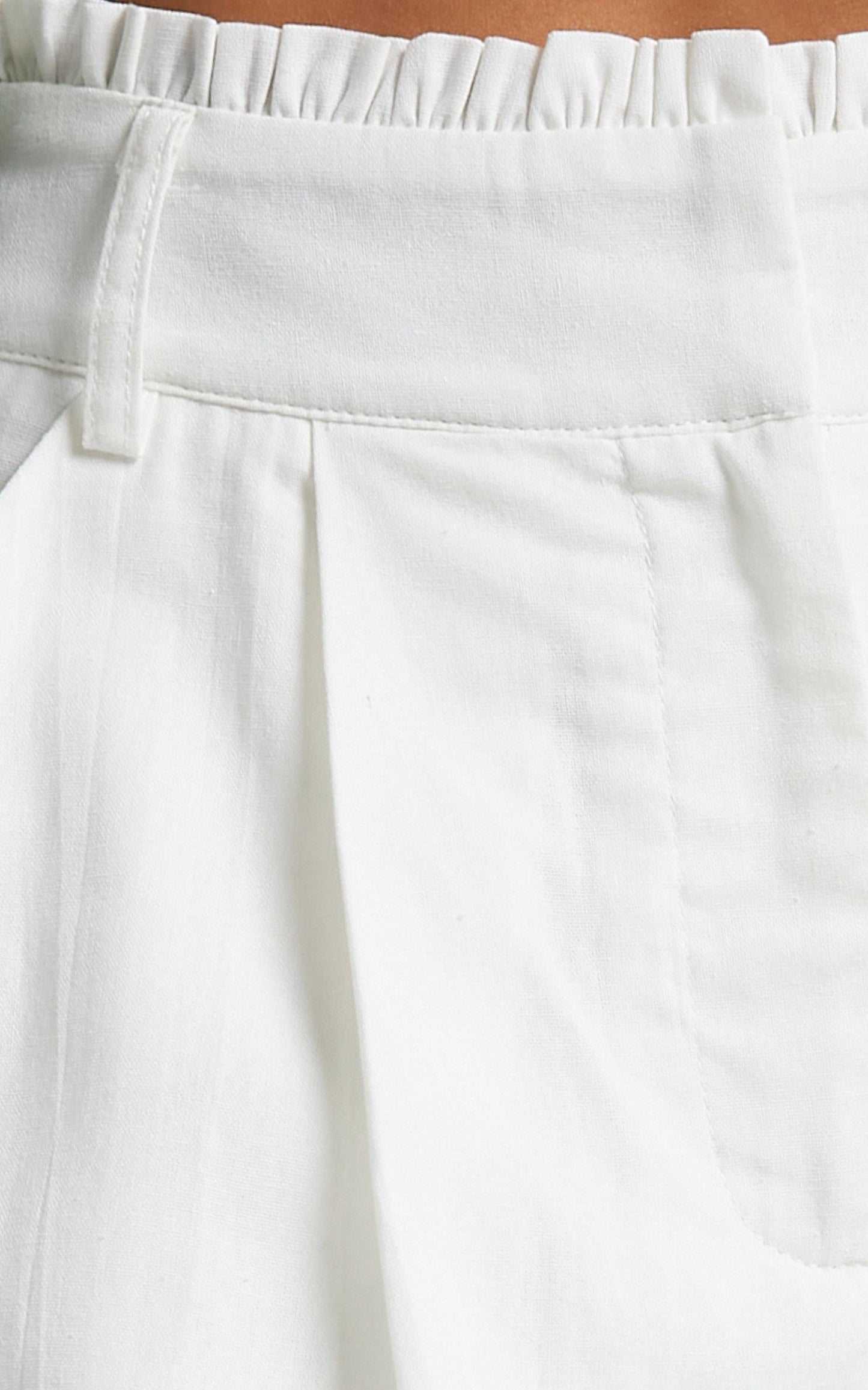 Hebe Shorts in White