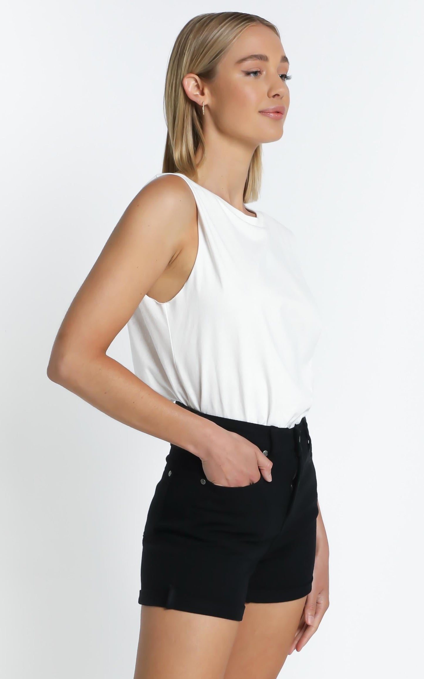 Heidi Shorts in Black