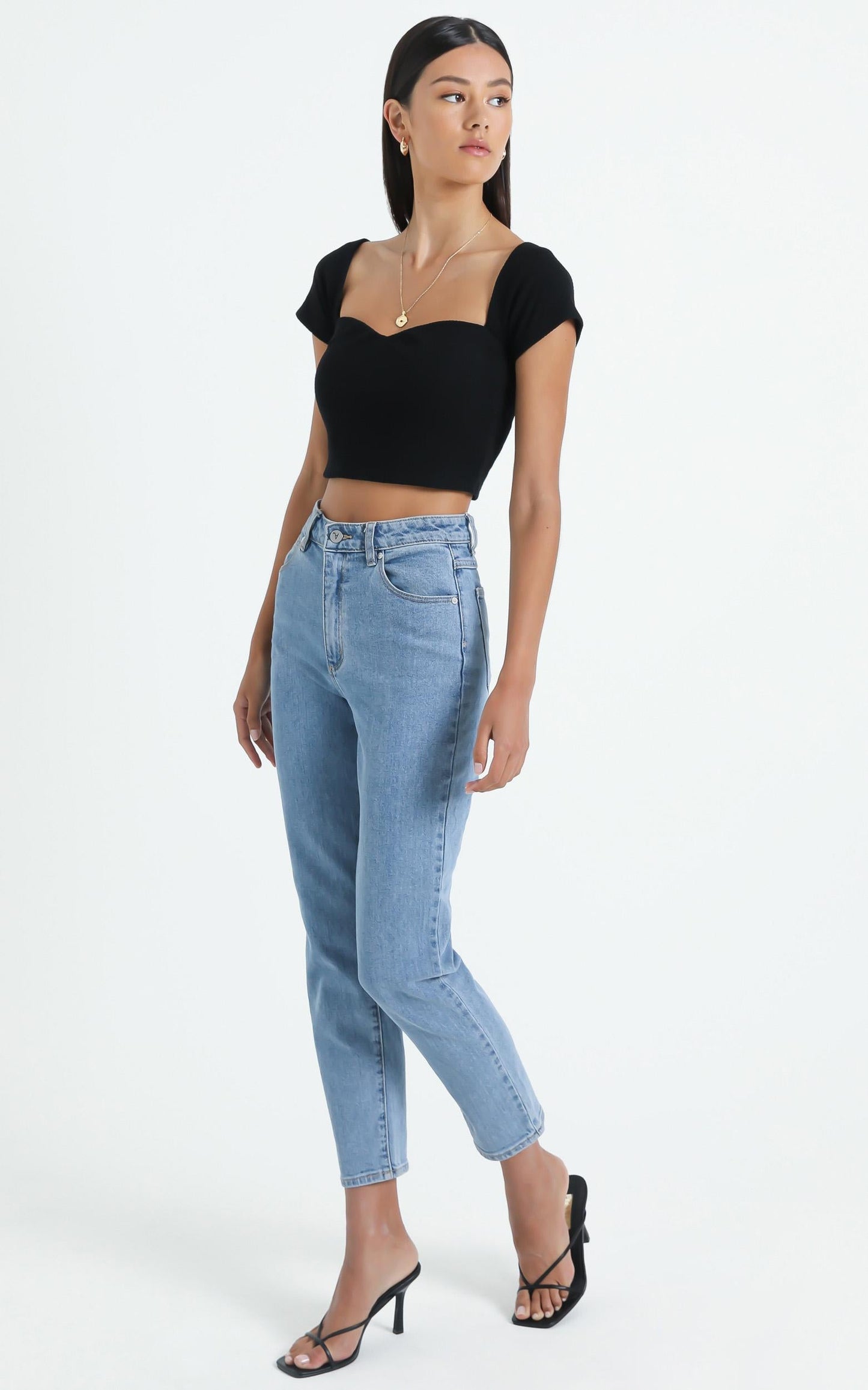 Hesle Top in Black
